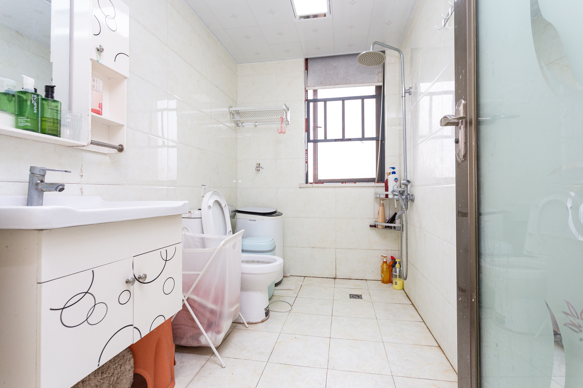 润和之悦(金泽园) 4室2厅1卫 105.0万 润和之悦(金泽园) 4室2厅1卫 105.0万卫生间