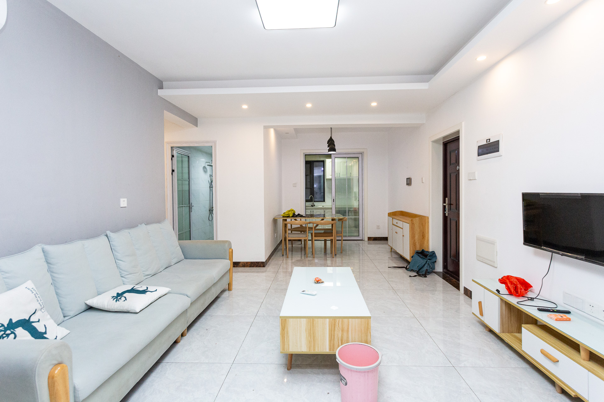 勤诚达境界城 4室2厅2卫 108.0万 勤诚达境界城 4室2厅2卫 108.0万客厅