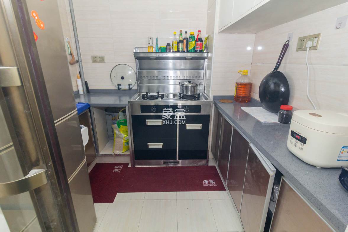 佳美紫郡  3室2厅1卫    54.8万 佳美紫郡  3室2厅1卫    54.8万厨房