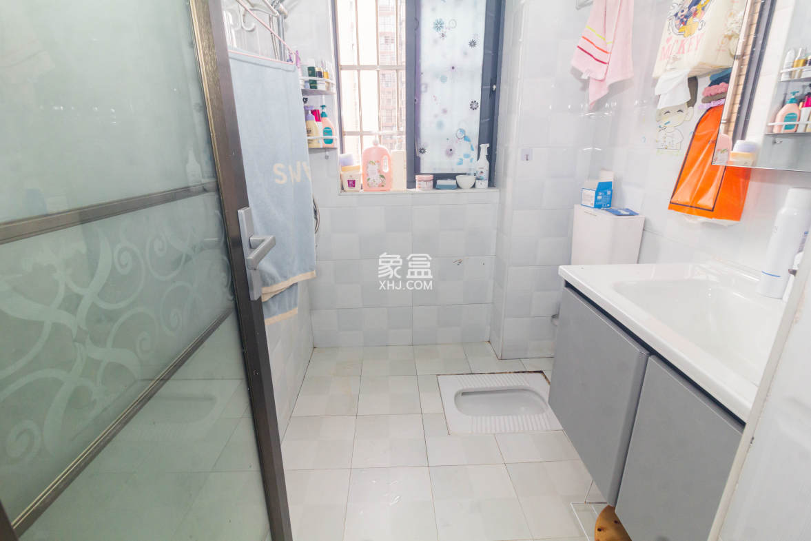 佳美紫郡  3室2厅1卫    54.8万 佳美紫郡  3室2厅1卫    54.8万卧室