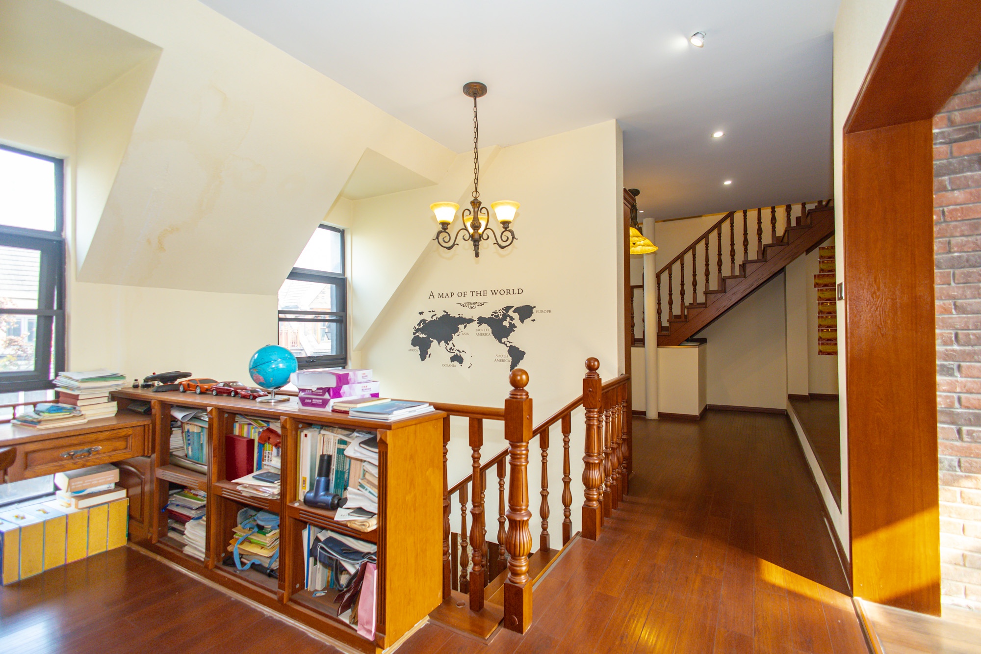 星湖湾一期洋房  5室2厅2卫    248.0万其他