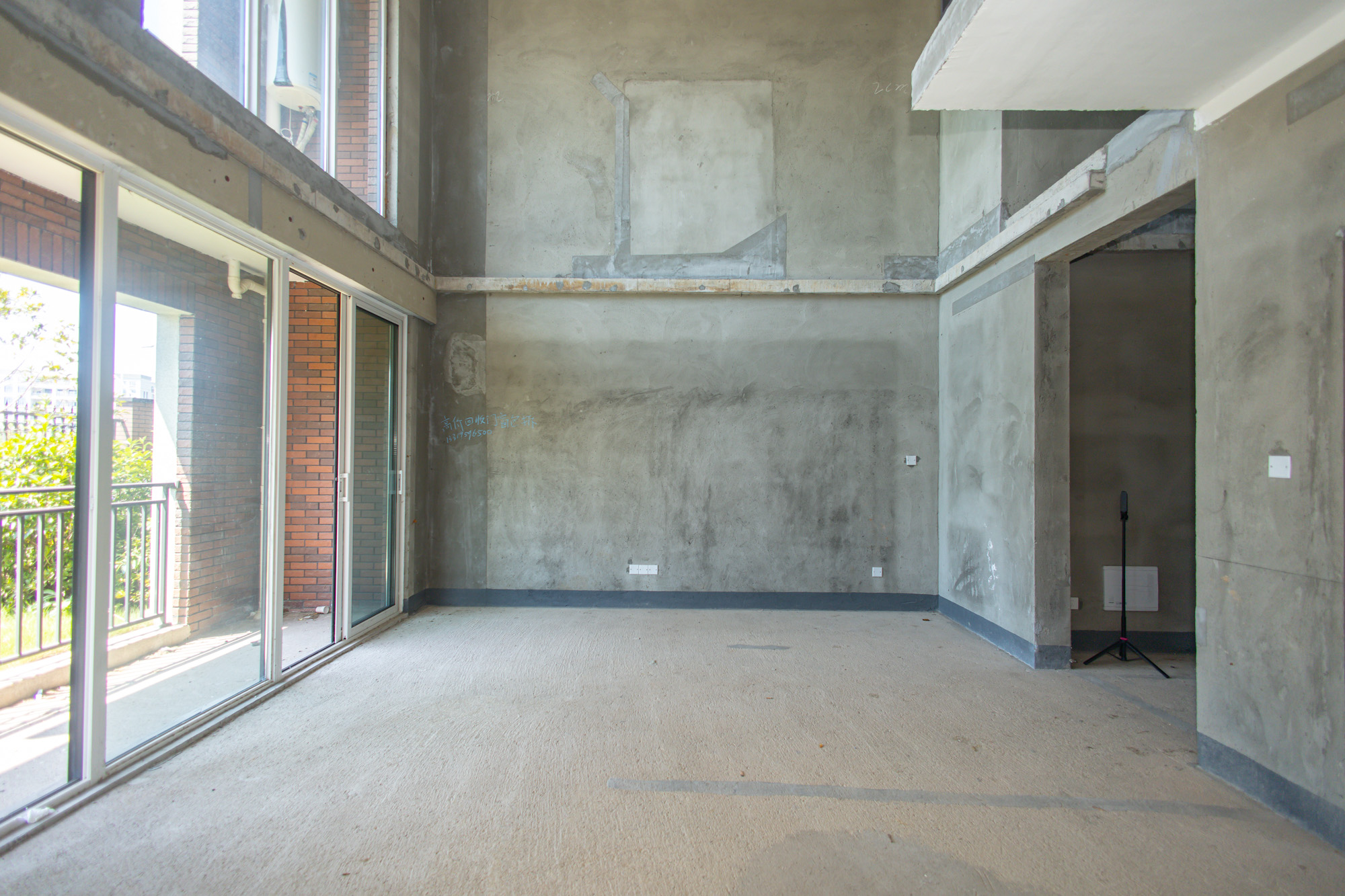 金地艺境 4室2厅2卫 169.0万 金地艺境 4室2厅2卫 169.0万客厅