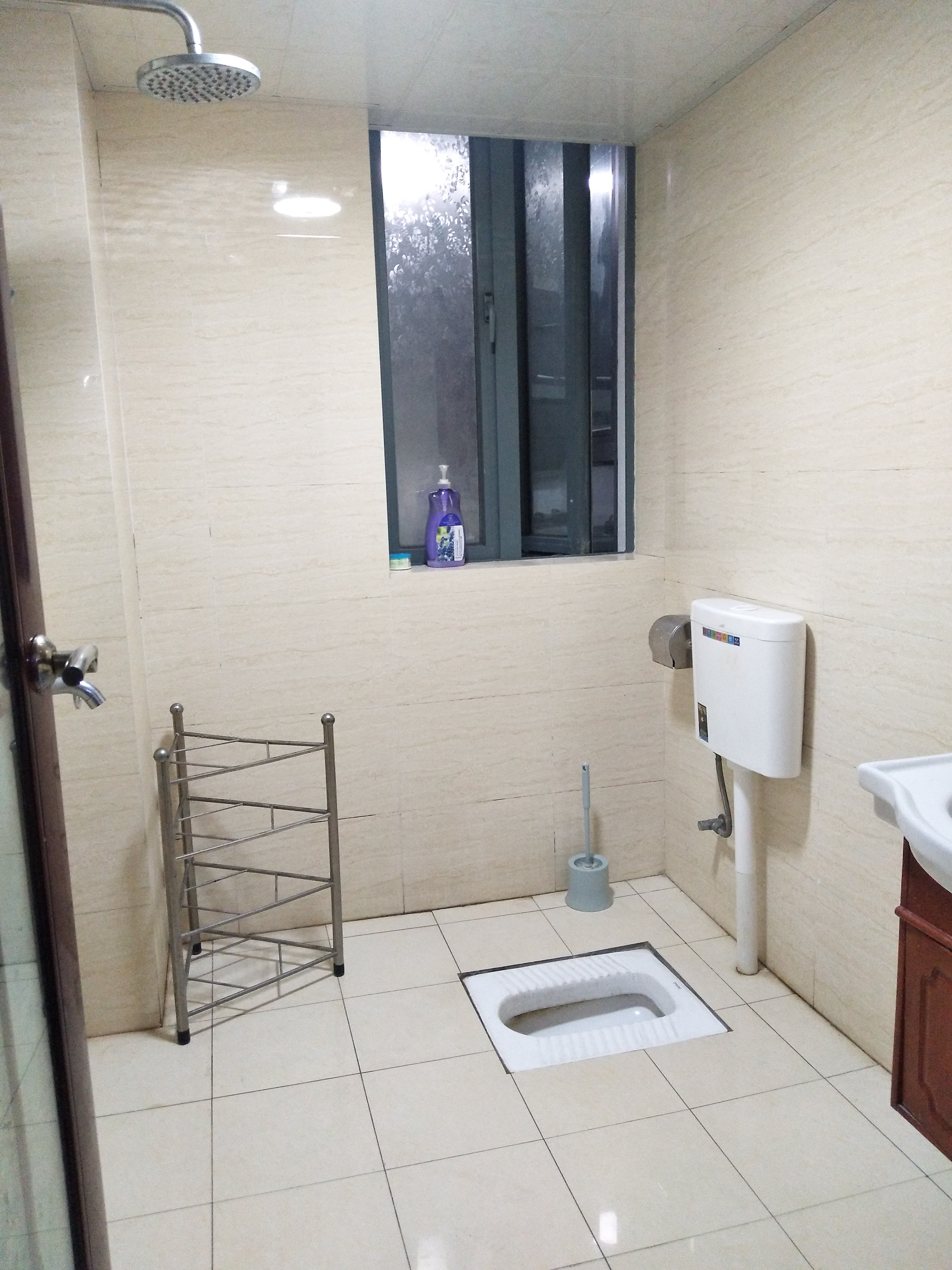 君庭金福苑  2室1厅1卫    2600.0元/月室内图