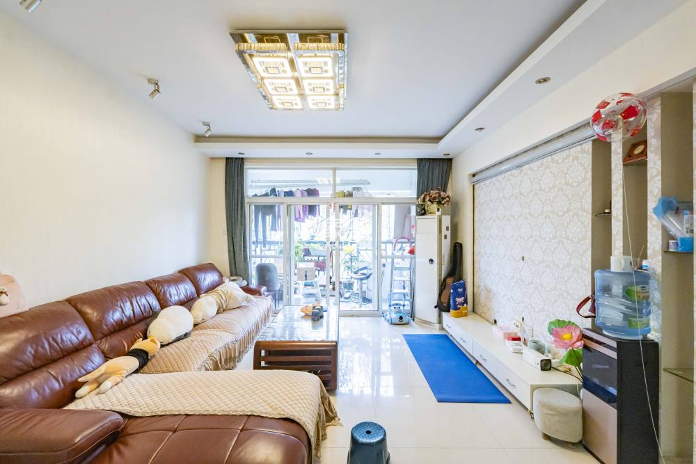 左岸春天  2室2厅1卫   88.00万
