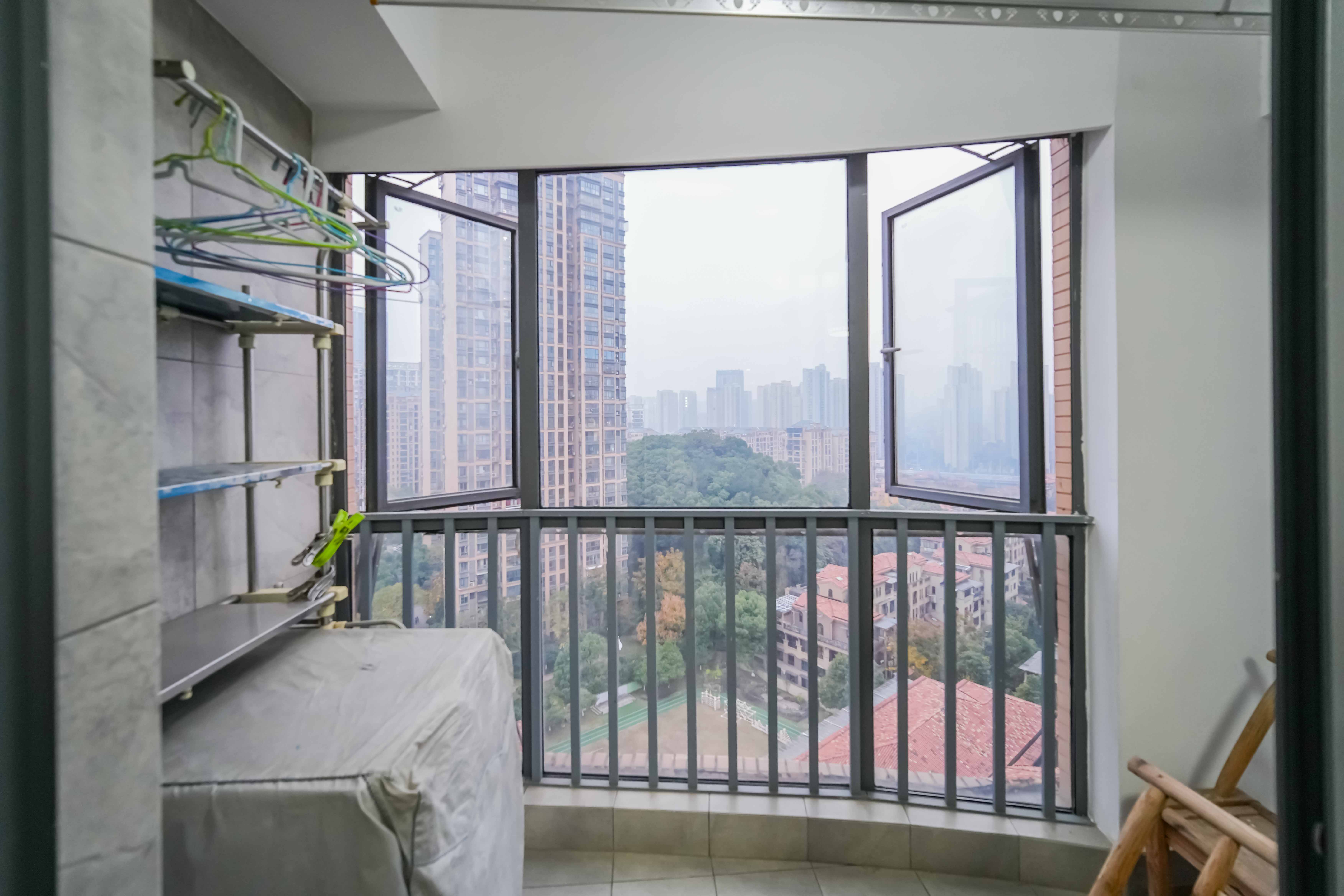 中城丽景香山园  2室2厅1卫   91.00万其他