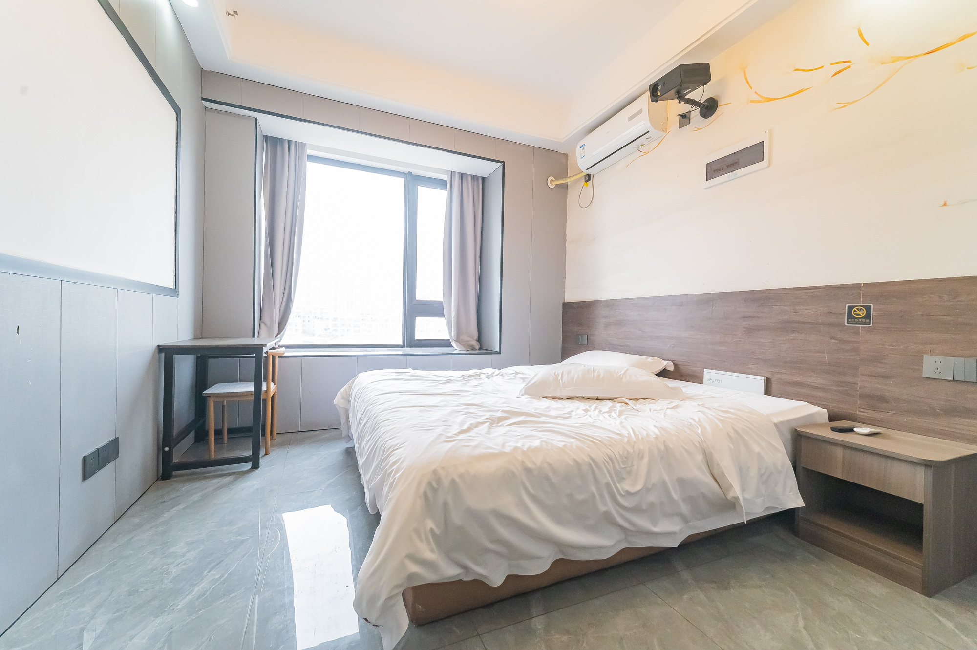 新城悦隽公园 1室1厅1卫 17.0万 新城悦隽公园 1室1厅1卫 17.0万客厅