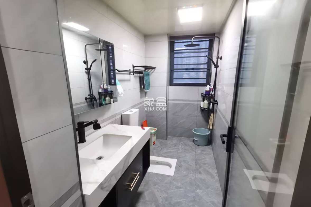 香江豪苑 4室2厅2卫 95.8万 香江豪苑 4室2厅2卫 95.8万室内图