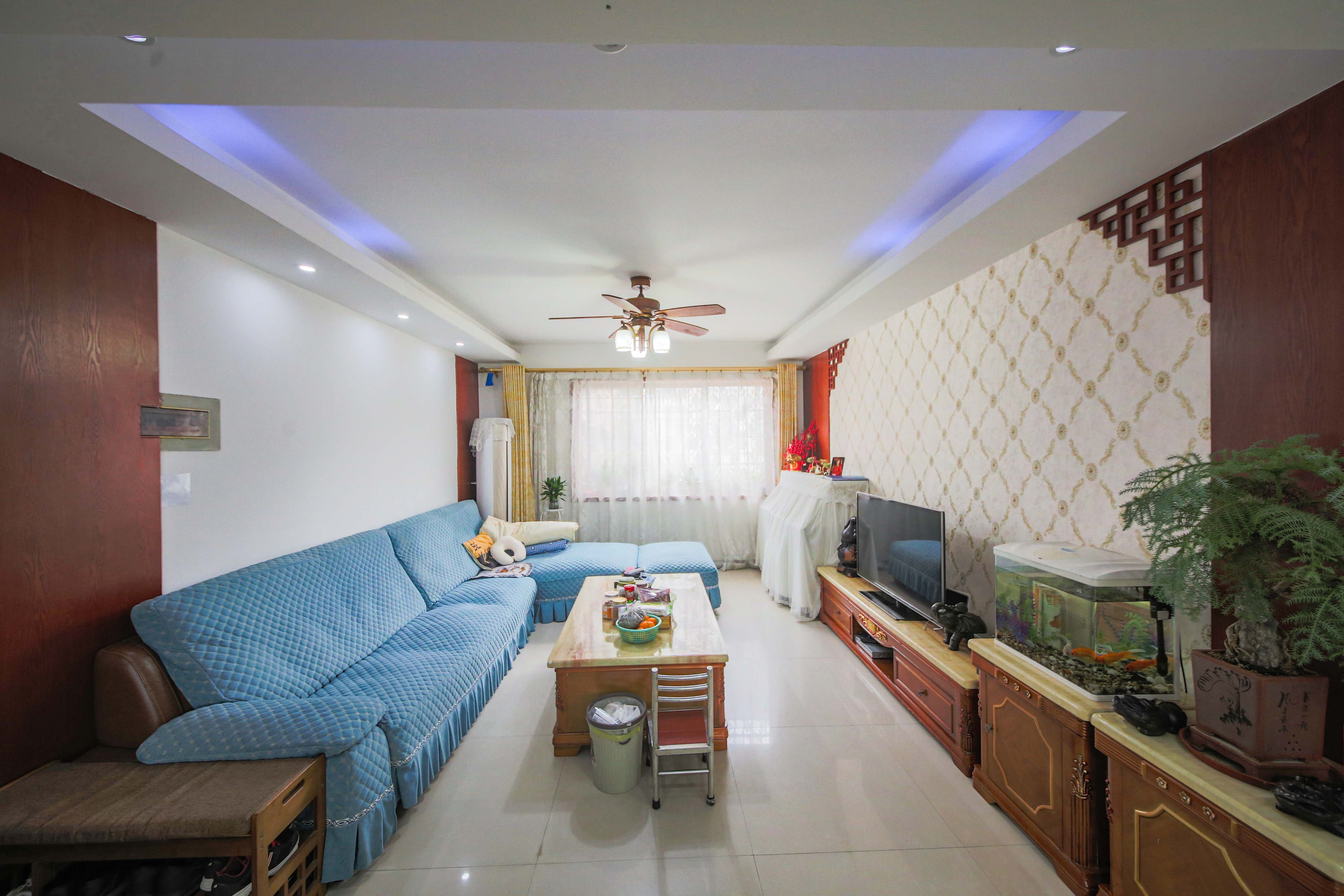 白沙世纪佳园  3室2厅2卫    108.0万 白沙世纪佳园  3室2厅2卫    108.0万客厅