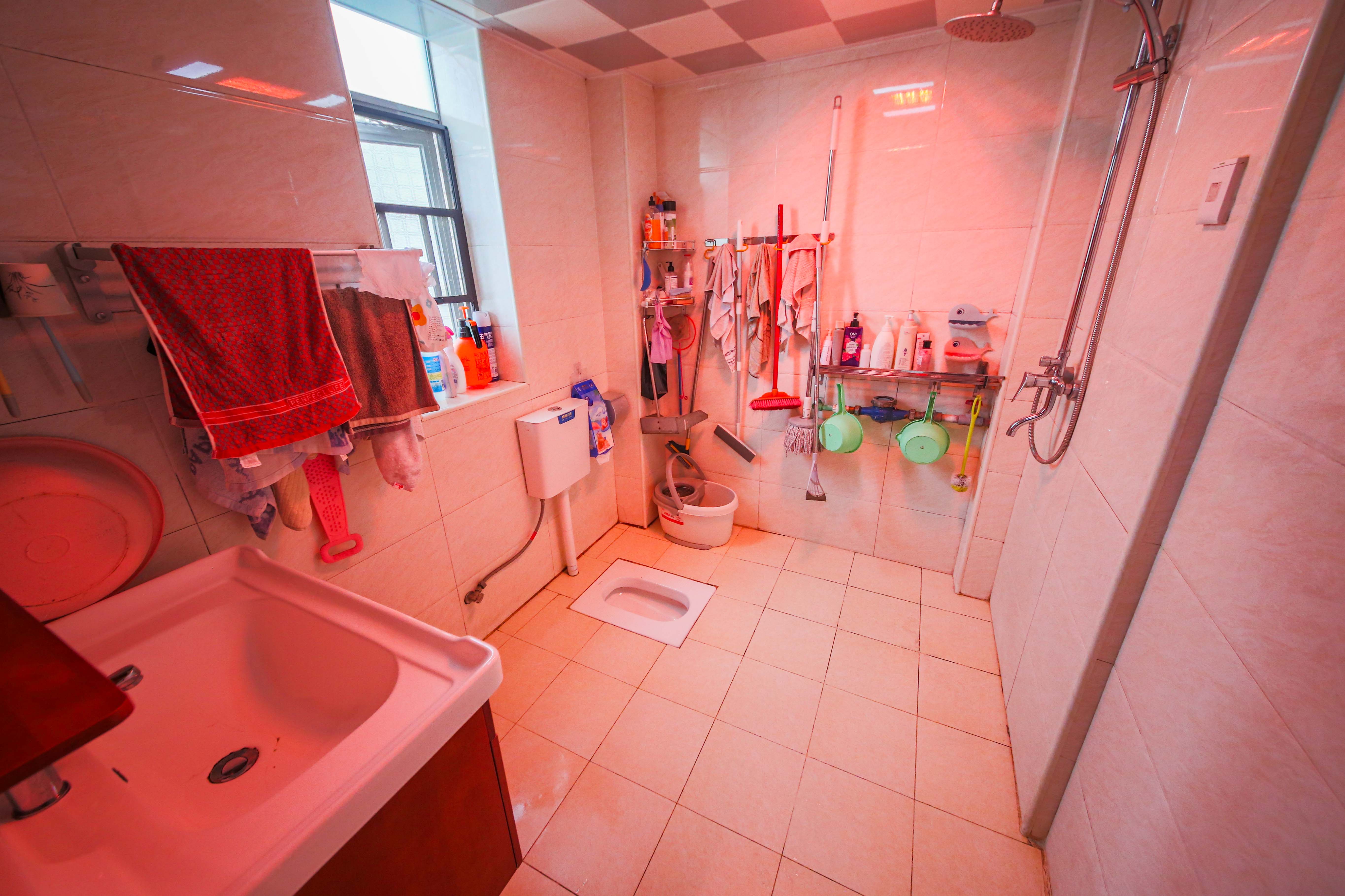 白沙世纪佳园  3室2厅2卫    108.0万 白沙世纪佳园  3室2厅2卫    108.0万卫生间