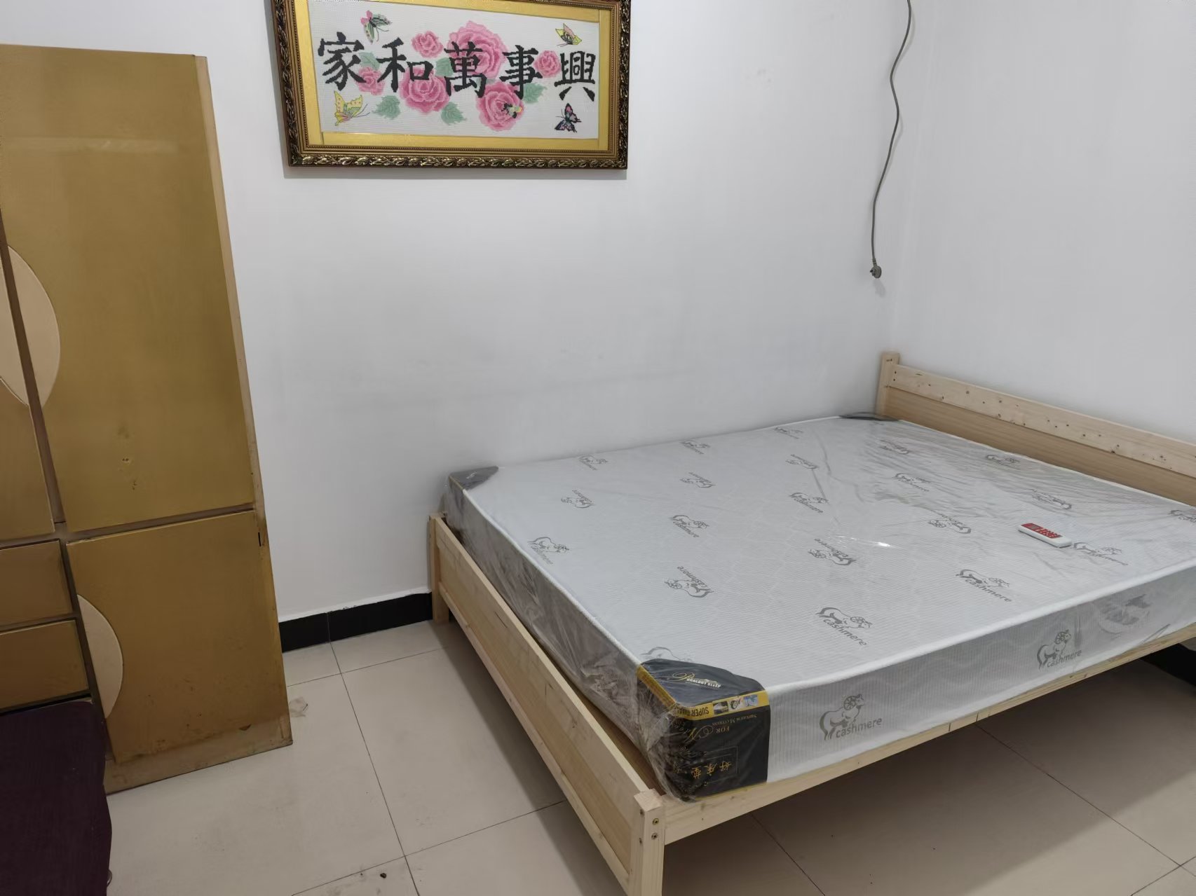 中南汽车世界  3室2厅1卫   1400.00元/月室内图