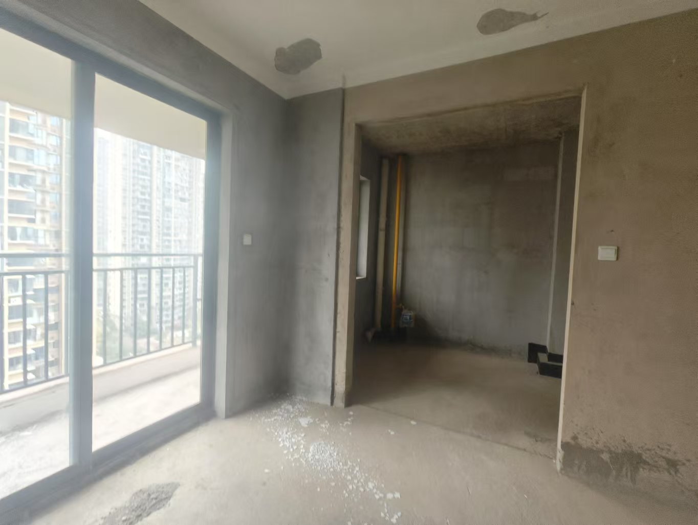 中建江湾壹号 4室1厅2卫 92.0万 中建江湾壹号 4室1厅2卫 92.0万室内图