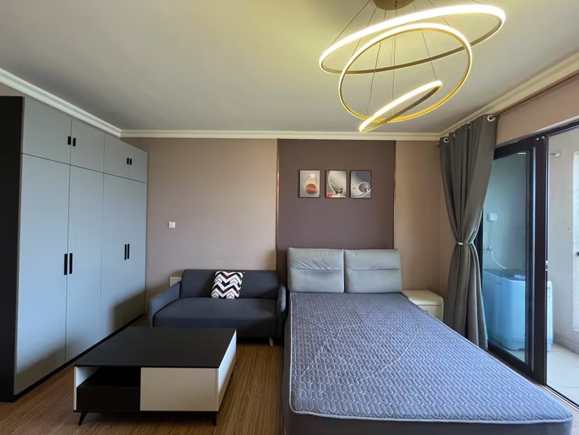 华耀碧桂园十里江湾誉峯 1室1厅1卫 1300.0元/月 华耀碧桂园十里江湾誉峯 1室1厅1卫 1300.0元/月室内图