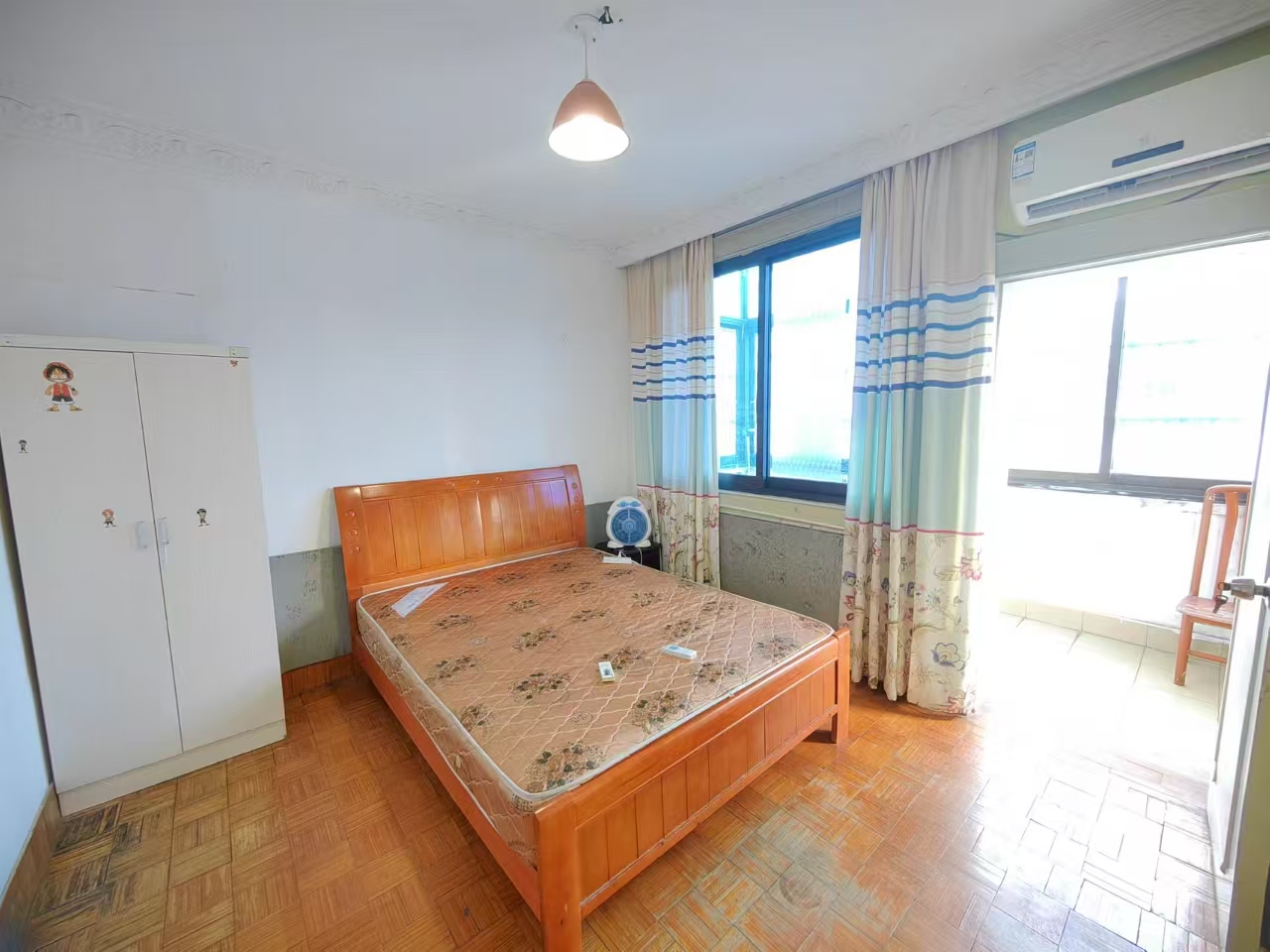 青山祠社区 2室1厅1卫 1300.0元/月 青山祠社区 2室1厅1卫 1300.0元/月室内图