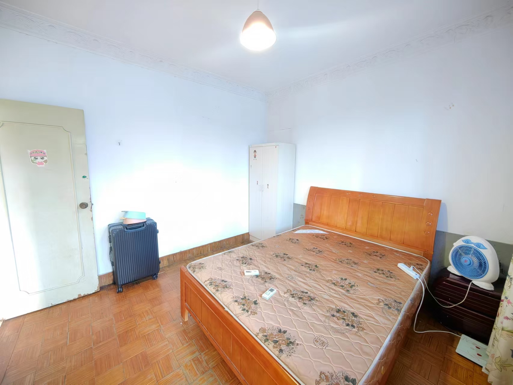 青山祠社区 2室1厅1卫 1300.0元/月 青山祠社区 2室1厅1卫 1300.0元/月室内图