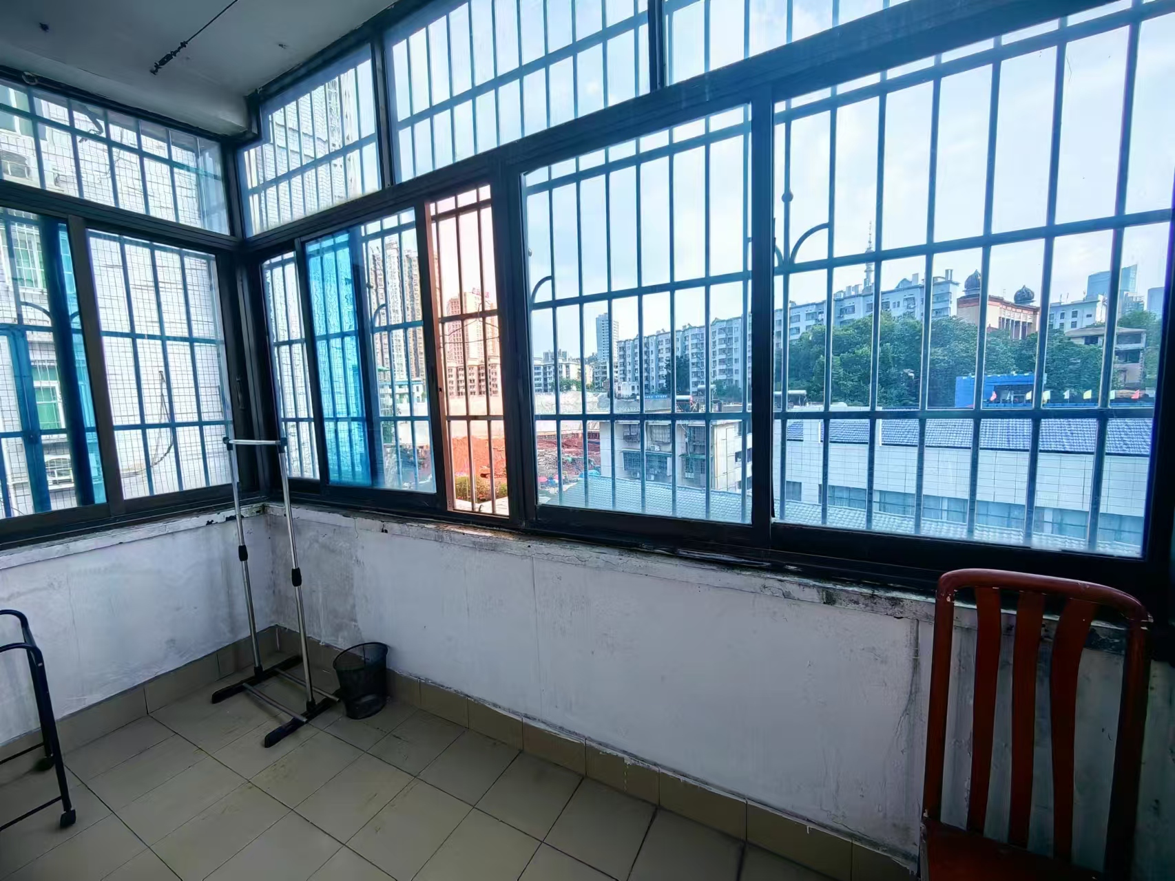 青山祠社区 2室1厅1卫 1300.0元/月 青山祠社区 2室1厅1卫 1300.0元/月室内图