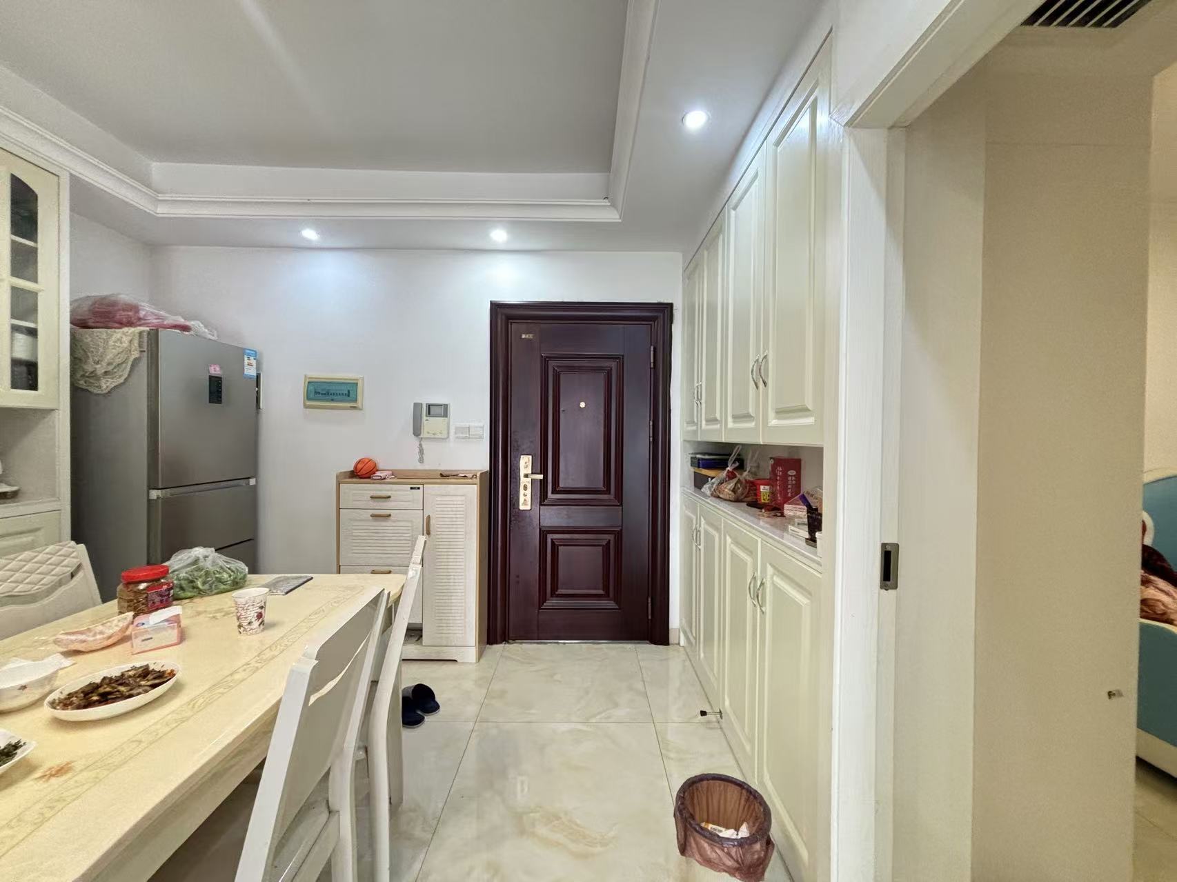 资江明珠  2室2厅1卫    1600.0元/月 资江明珠  2室2厅1卫    1600.0元/月室内图