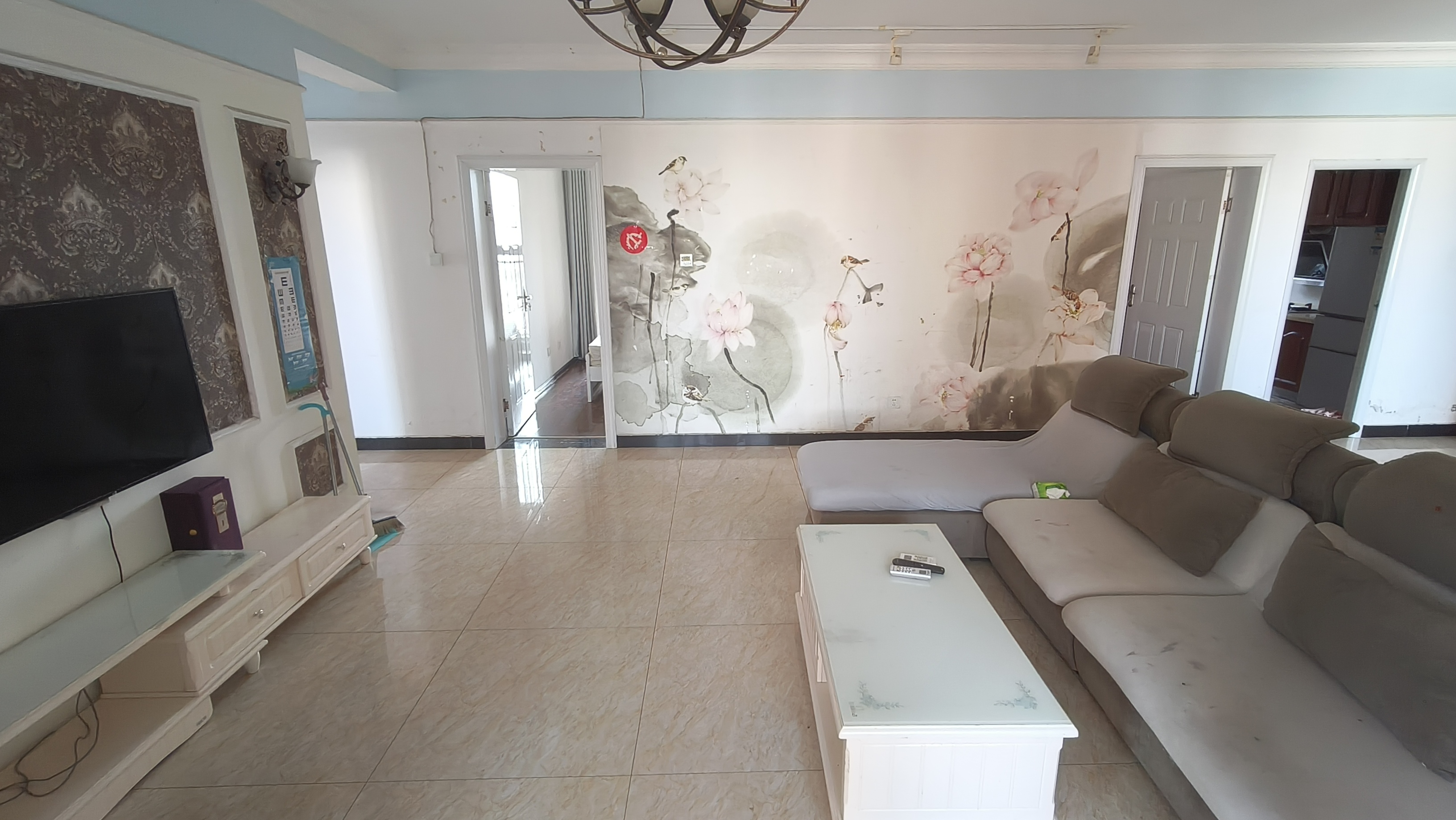 第六都（陆都小区）  4室2厅2卫    4000.0元/月室内图