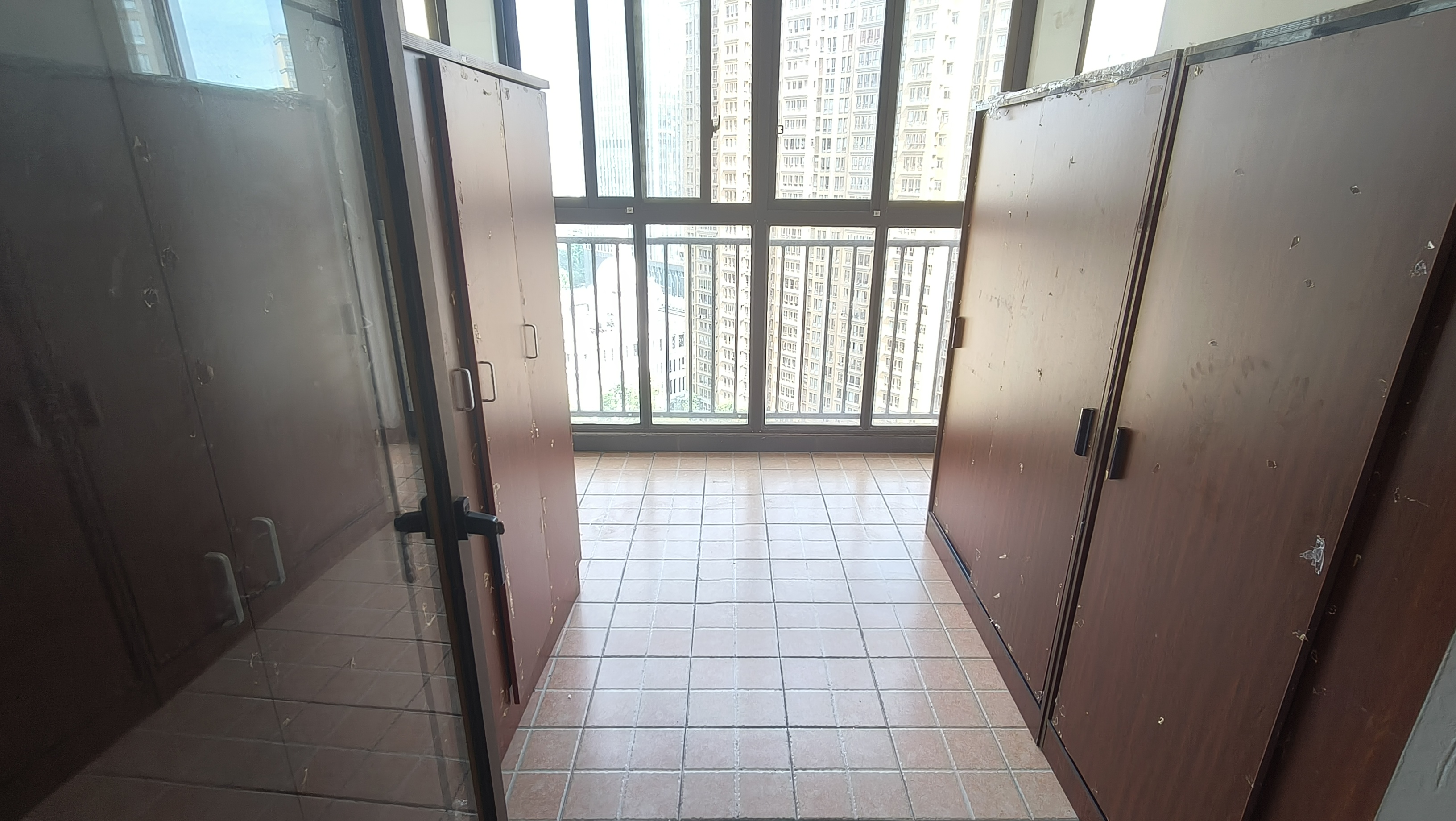 第六都(陆都小区) 4室2厅2卫 4000.0元/月 第六都(陆都小区) 4室2厅2卫 4000.0元/月室内图