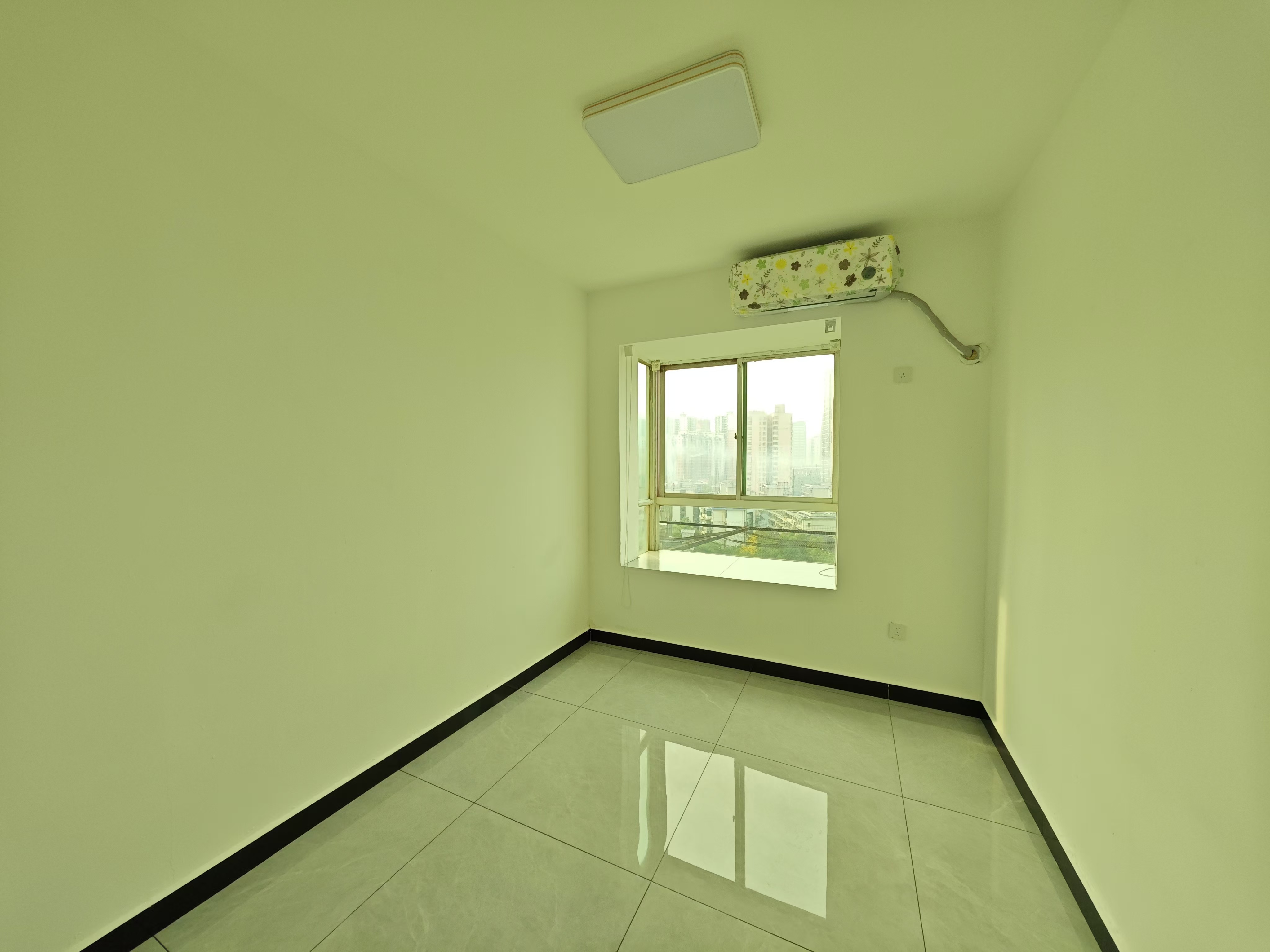 兴威名座 1室2厅1卫 3000.0元/月 兴威名座 1室2厅1卫 3000.0元/月室内图