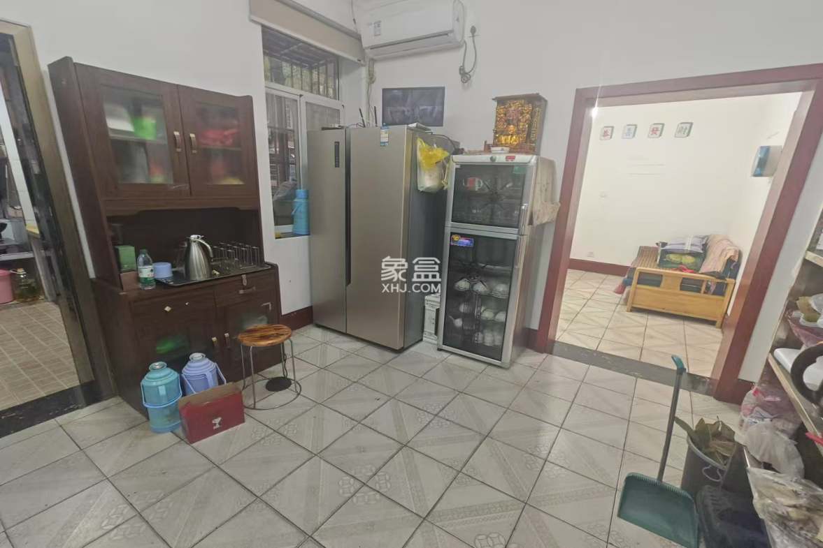 省水院宿舍 2室2厅1卫 2000.0元/月 省水院宿舍 2室2厅1卫 2000.0元/月室内图