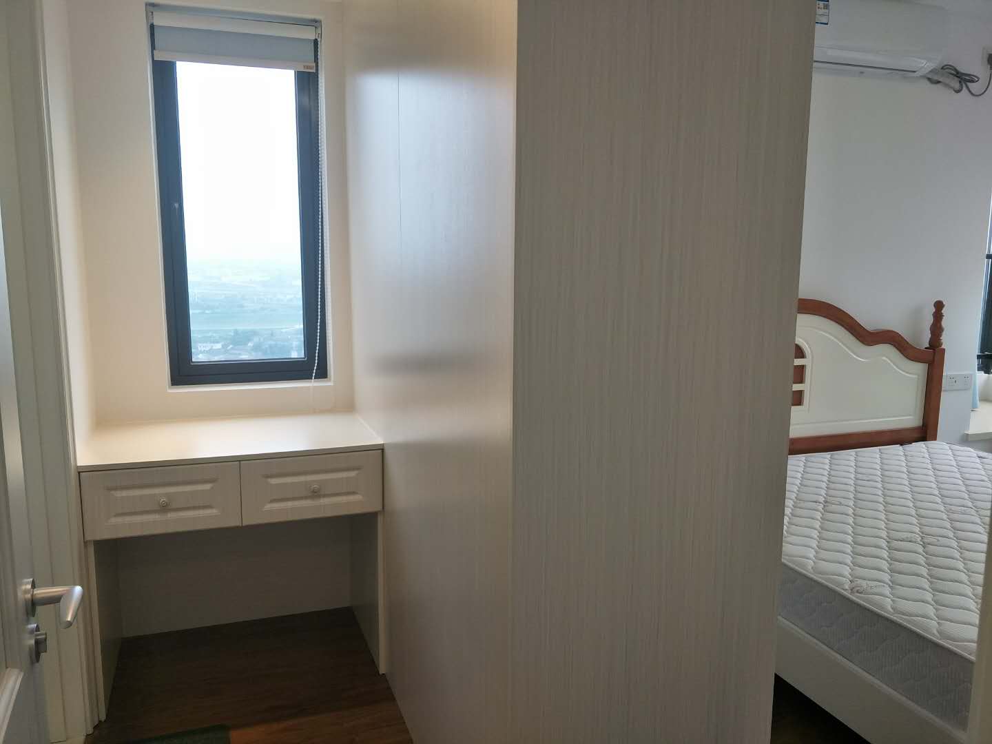 万科魅力之城观澜里  3室2厅2卫   2800.00元/月室内图