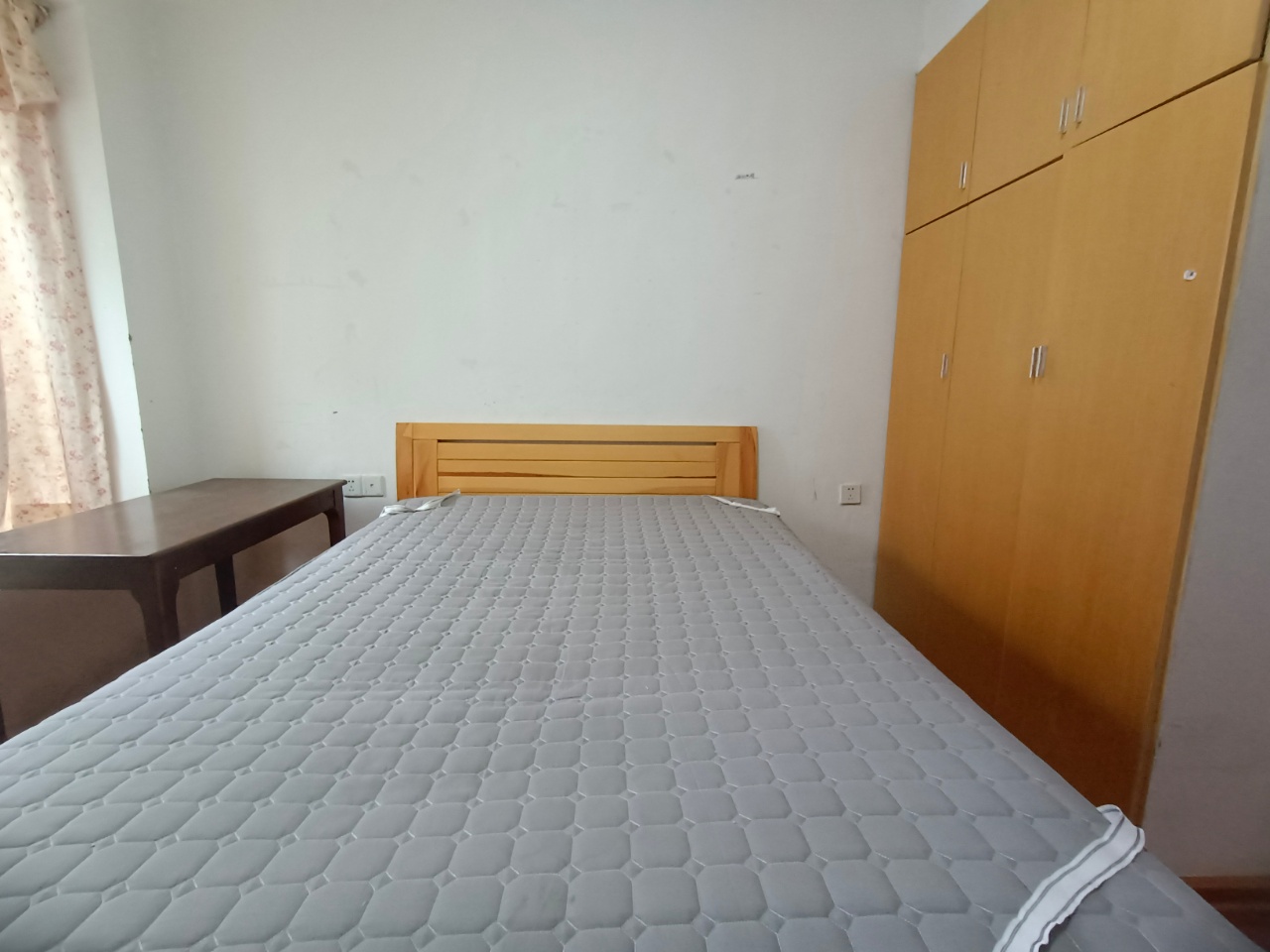 景江雅苑 2室2厅1卫 2400.0元/月 景江雅苑 2室2厅1卫 2400.0元/月室内图