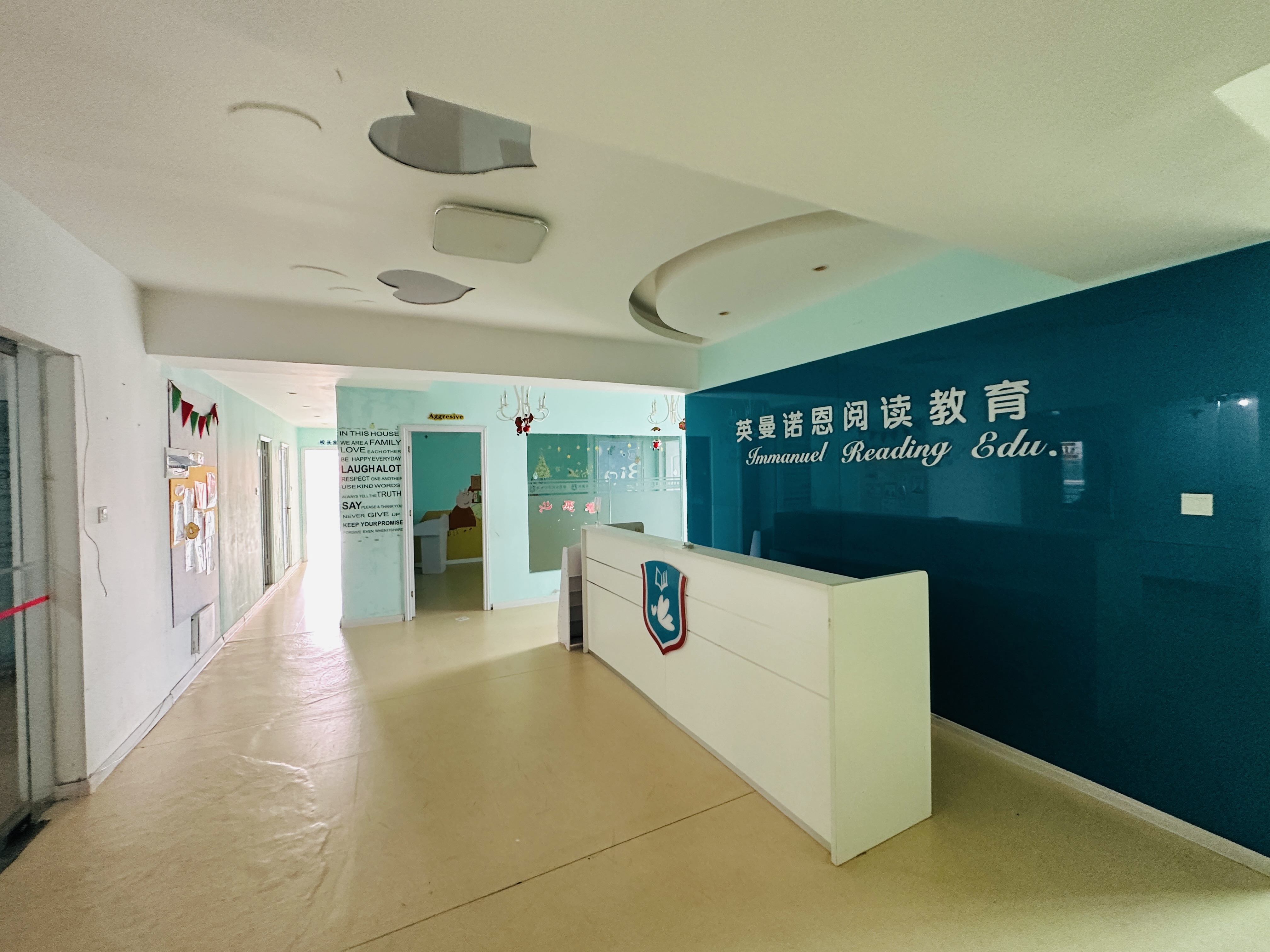 华贸大厦(华贸花苑) 3室1厅1卫 109.0万 华贸大厦(华贸花苑) 3室1厅1卫 109.0万客厅