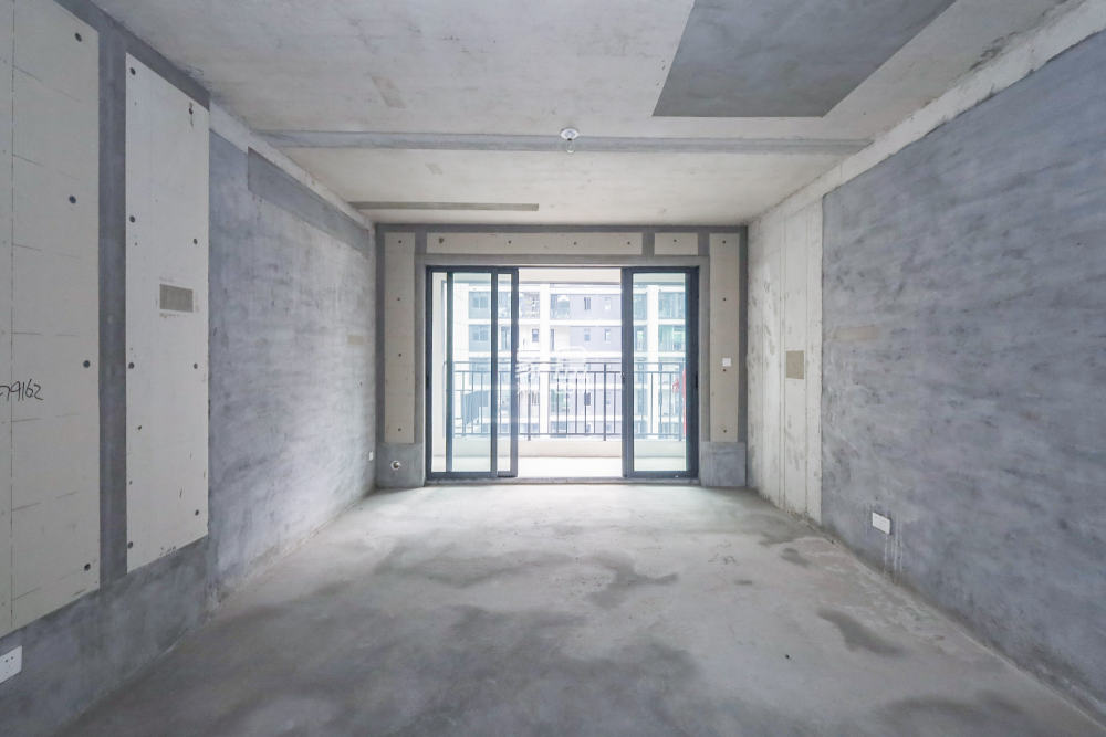 轨道中建麓江府  4室2厅2卫   206.00万