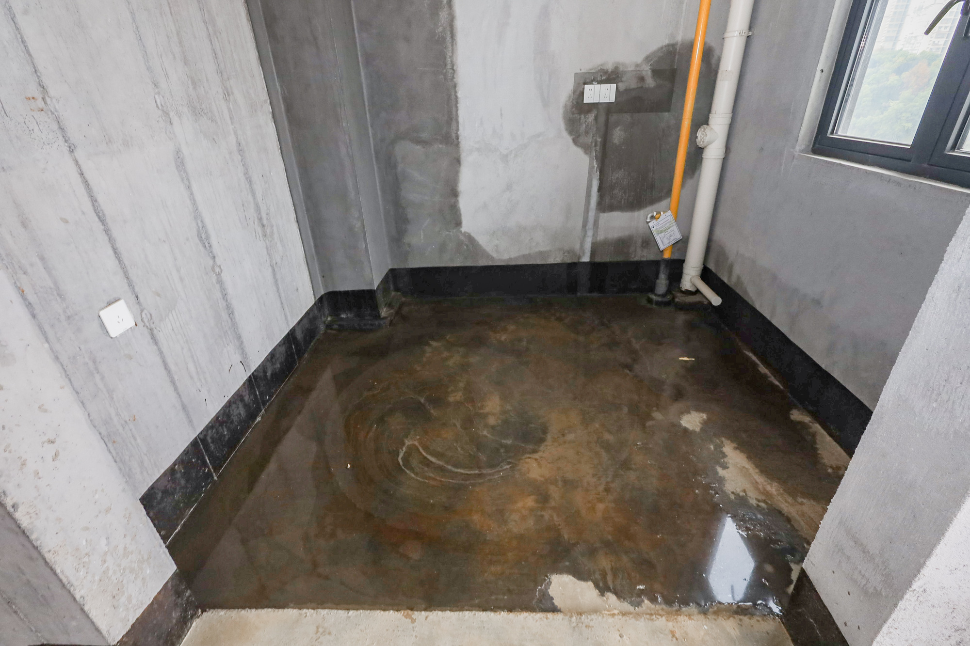 轨道中建麓江府  4室2厅2卫   218.00万厨房