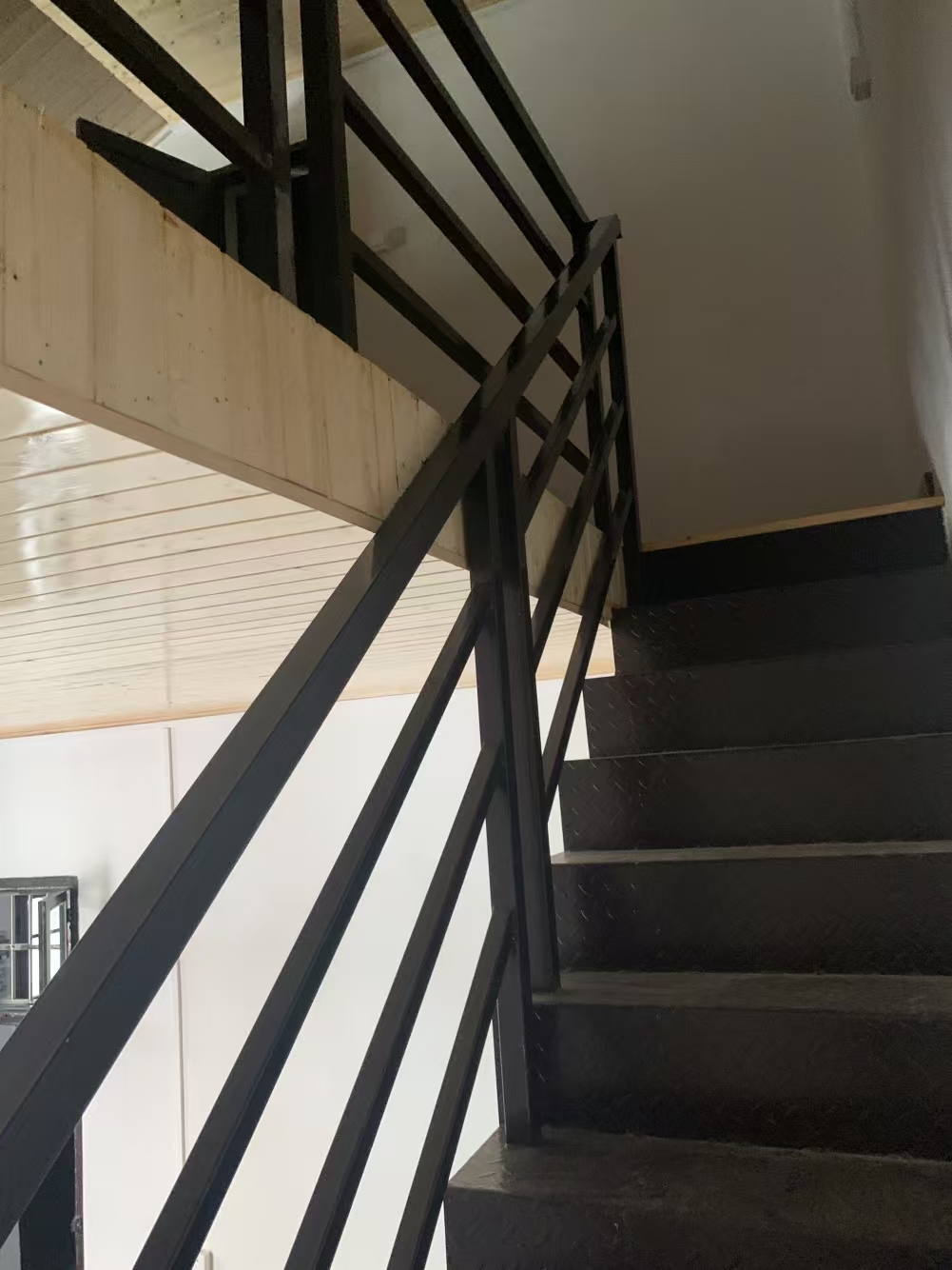 西长街散盘 4室2厅2卫 4800.0元/月 西长街散盘 4室2厅2卫 4800.0元/月室内图