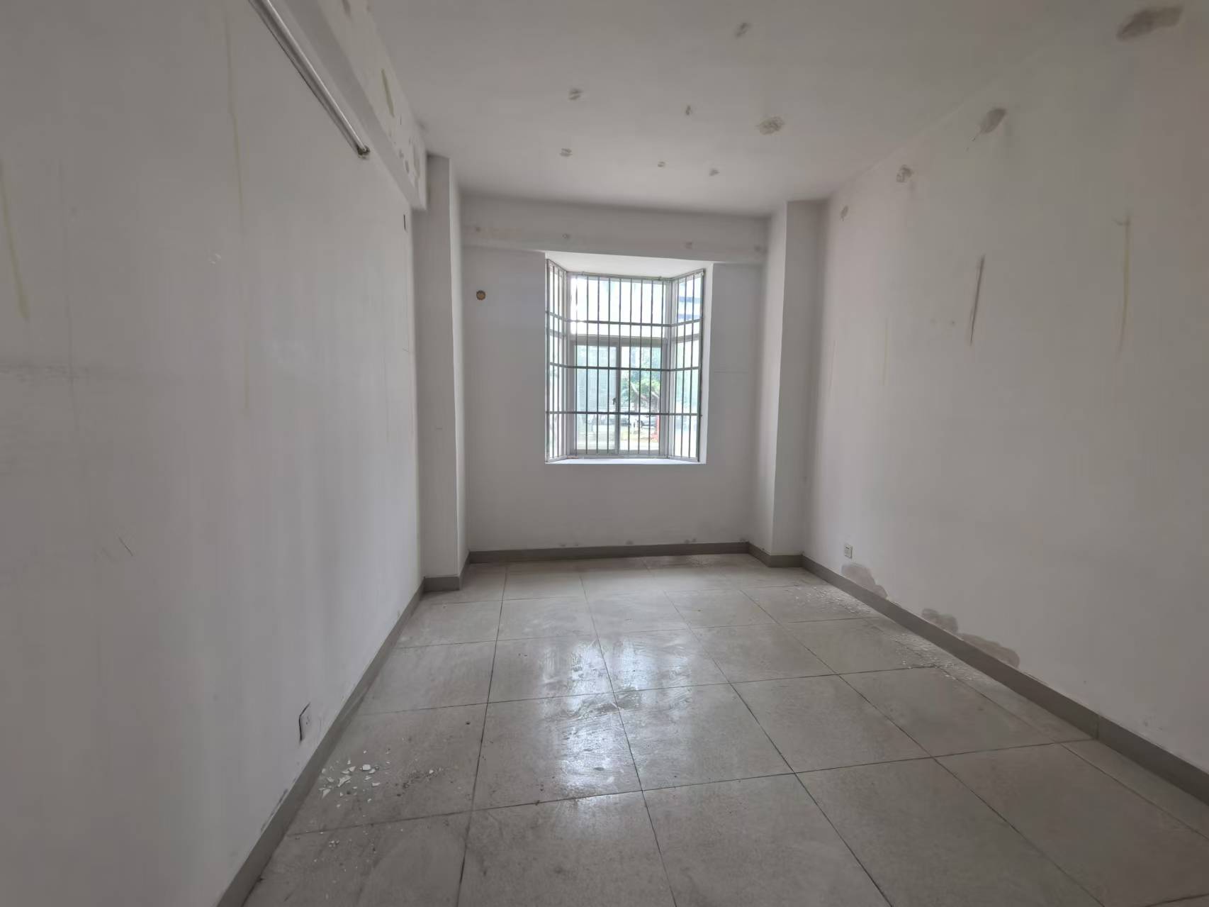 七彩阳光 3室2厅2卫 122.0万 七彩阳光 3室2厅2卫 122.0万室内图