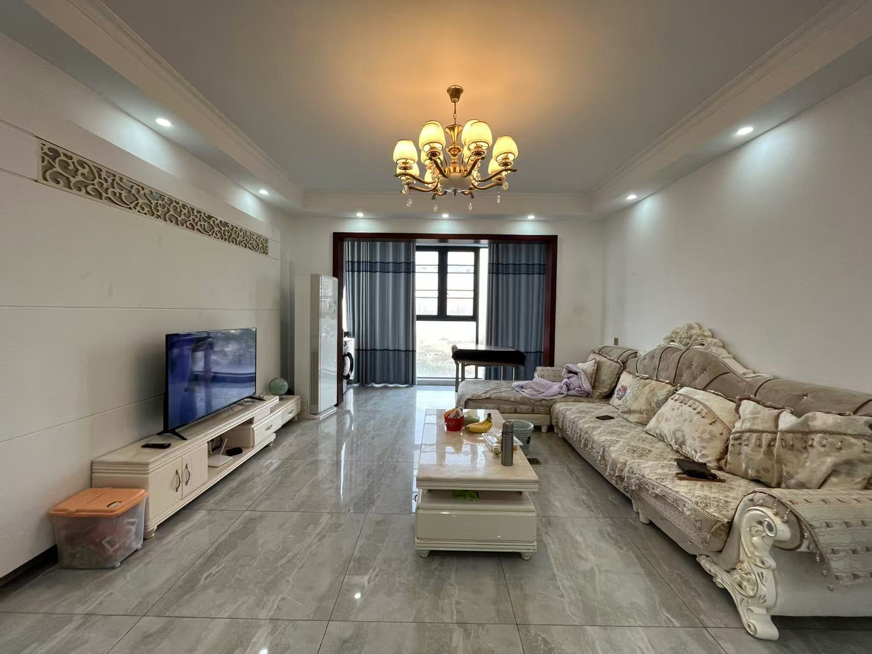 山河锦园 4室2厅2卫 2200.0元/月 山河锦园 4室2厅2卫 2200.0元/月户型图