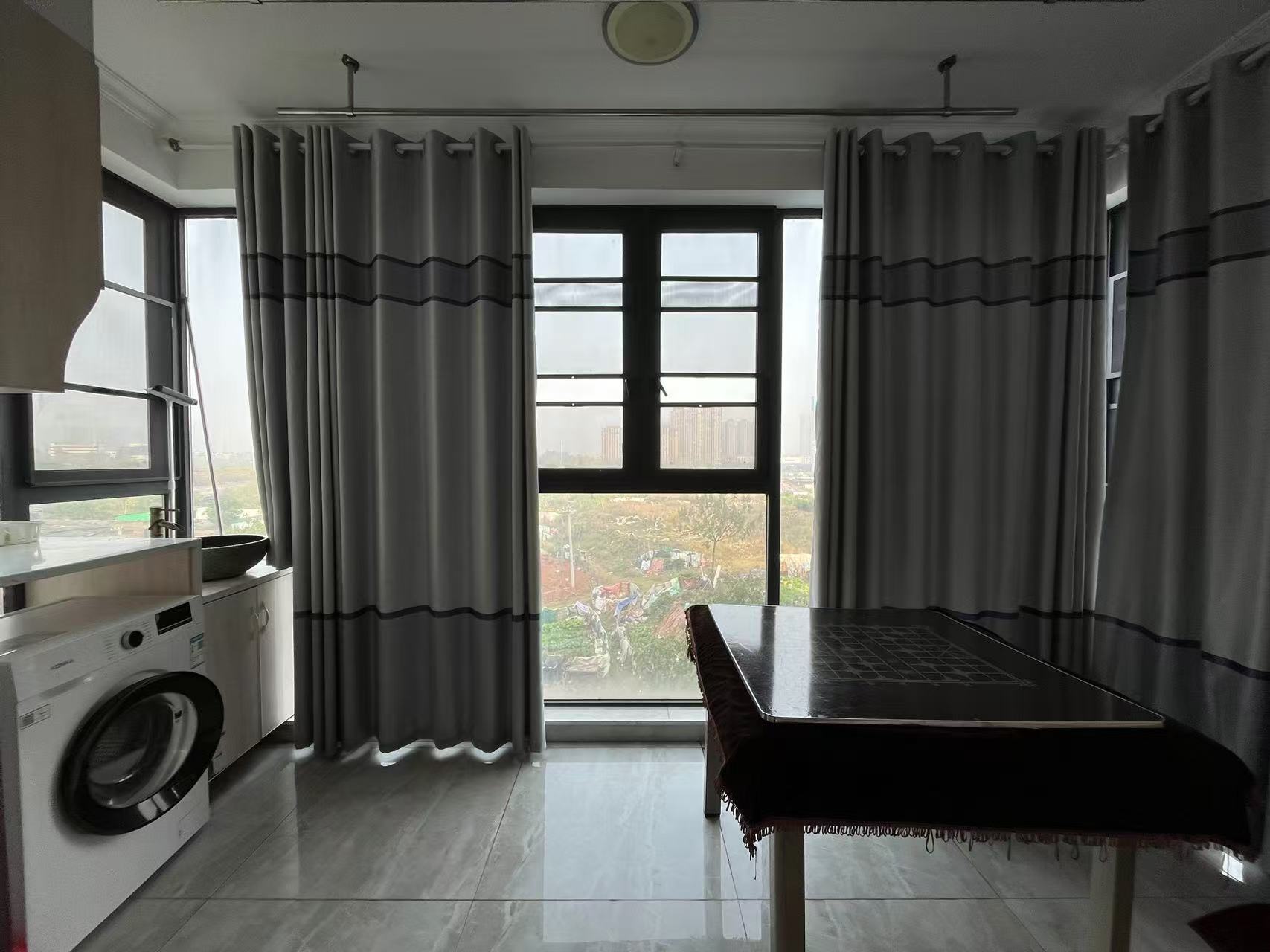 山河锦园 4室2厅2卫 2200.0元/月 山河锦园 4室2厅2卫 2200.0元/月室内图