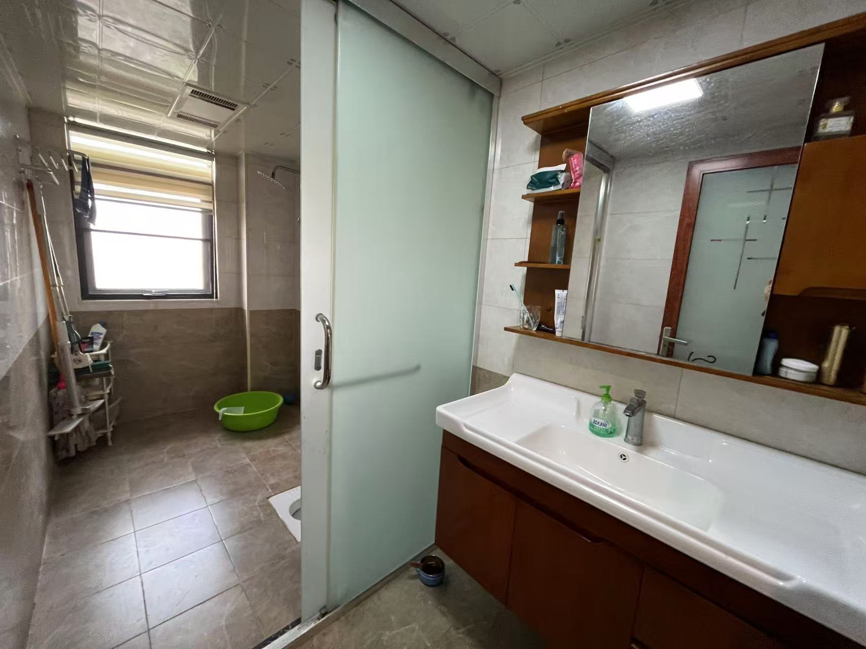 山河锦园 4室2厅2卫 2200.0元/月 山河锦园 4室2厅2卫 2200.0元/月室内图