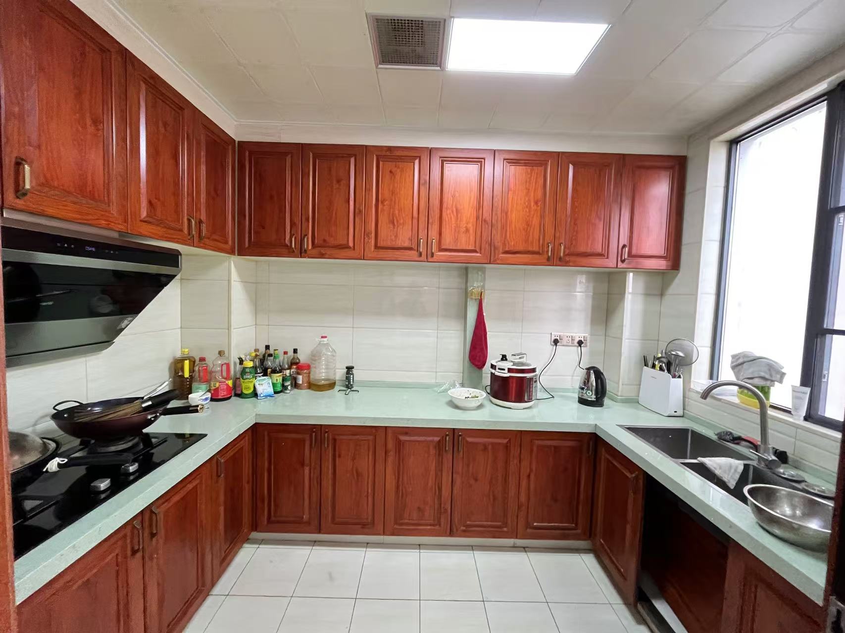 山河锦园 4室2厅2卫 2200.0元/月 山河锦园 4室2厅2卫 2200.0元/月室内图