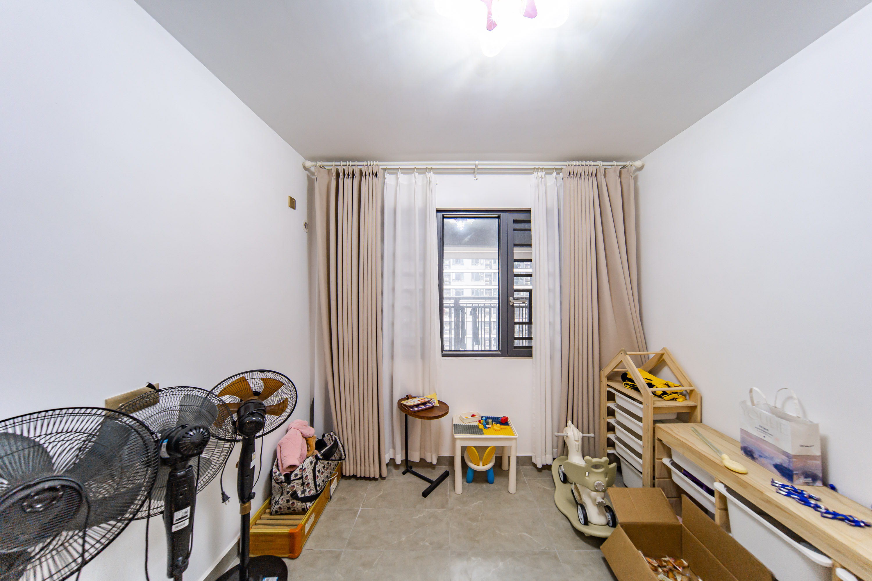 中海阅麓山二期  3室2厅2卫    158.0万 中海阅麓山二期  3室2厅2卫    158.0万卧室