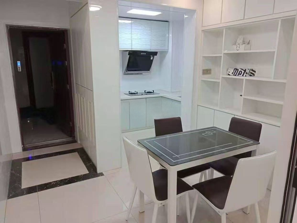 碧桂园梓山府 3室2厅1卫 1700.0元/月 碧桂园梓山府 3室2厅1卫 1700.0元/月室内图