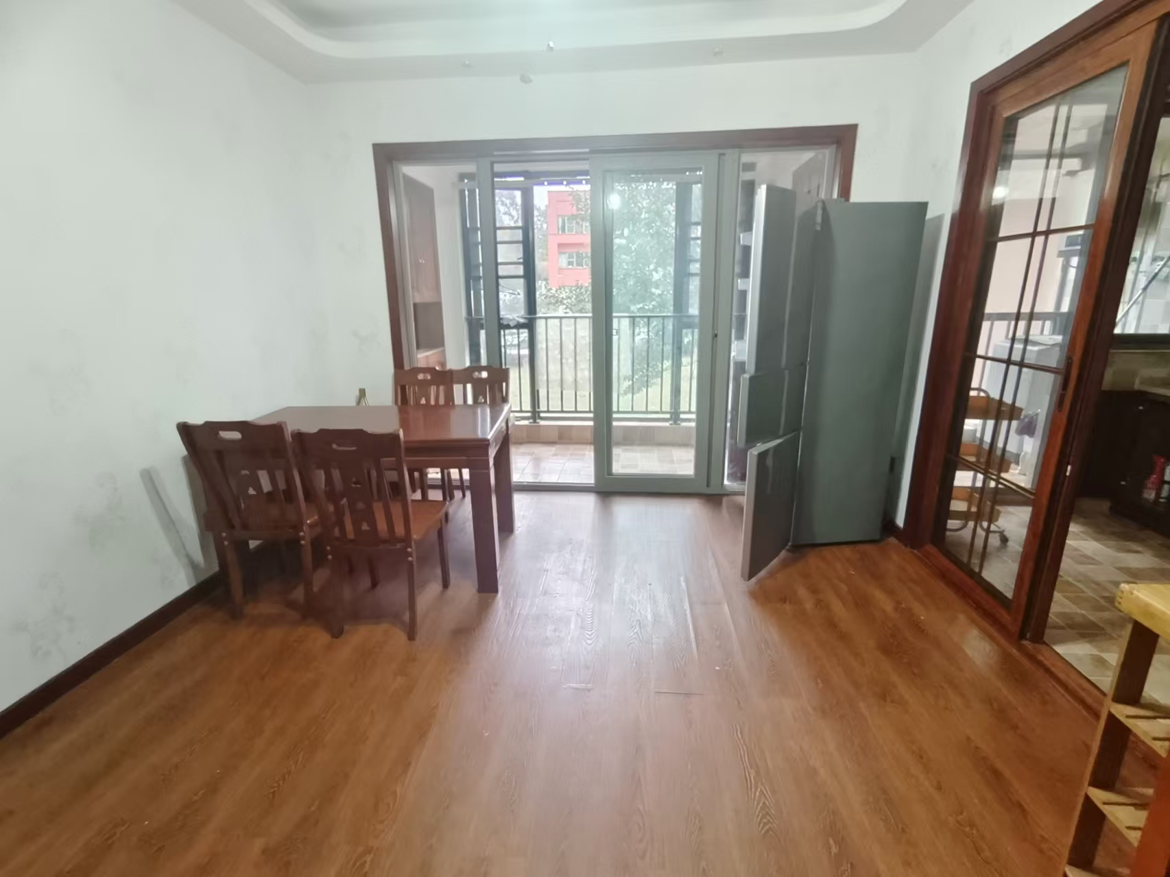 怡海星城 3室2厅2卫 2100.0元/月 怡海星城 3室2厅2卫 2100.0元/月室内图