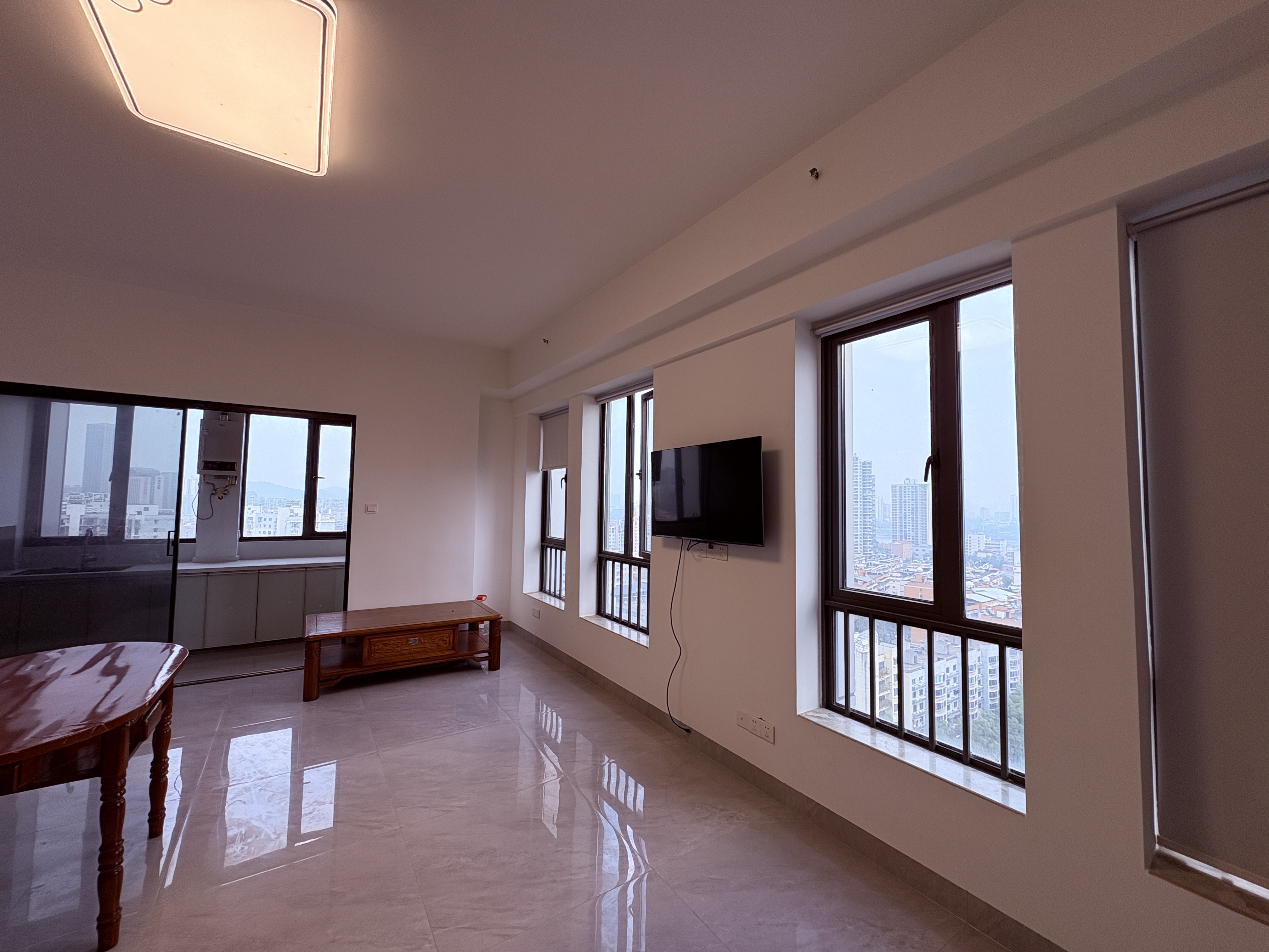 白鹤公馆 1室0厅0卫 42.8万 白鹤公馆 1室0厅0卫 42.8万室内图