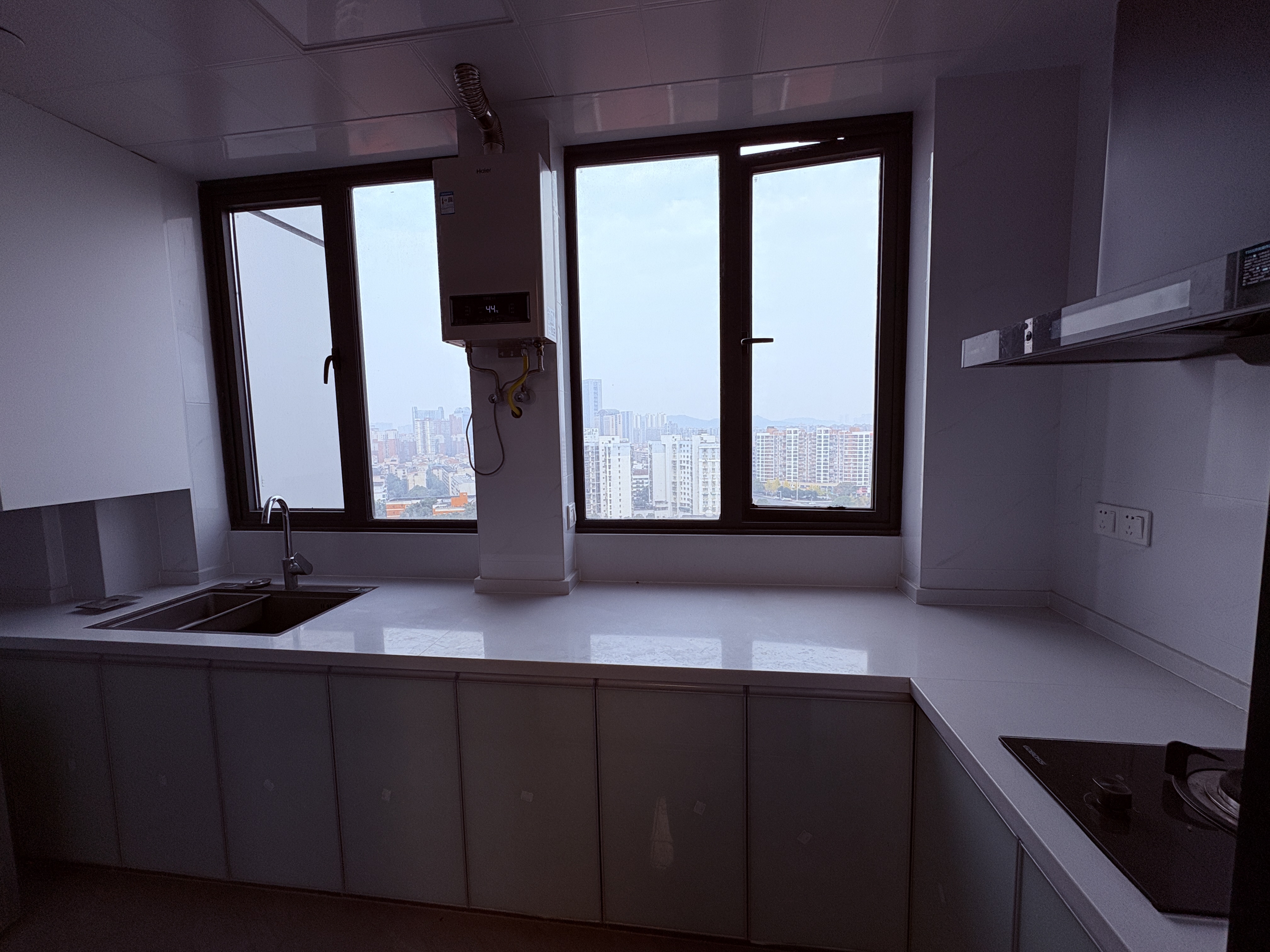 白鹤公馆 1室0厅0卫 42.8万 白鹤公馆 1室0厅0卫 42.8万室内图