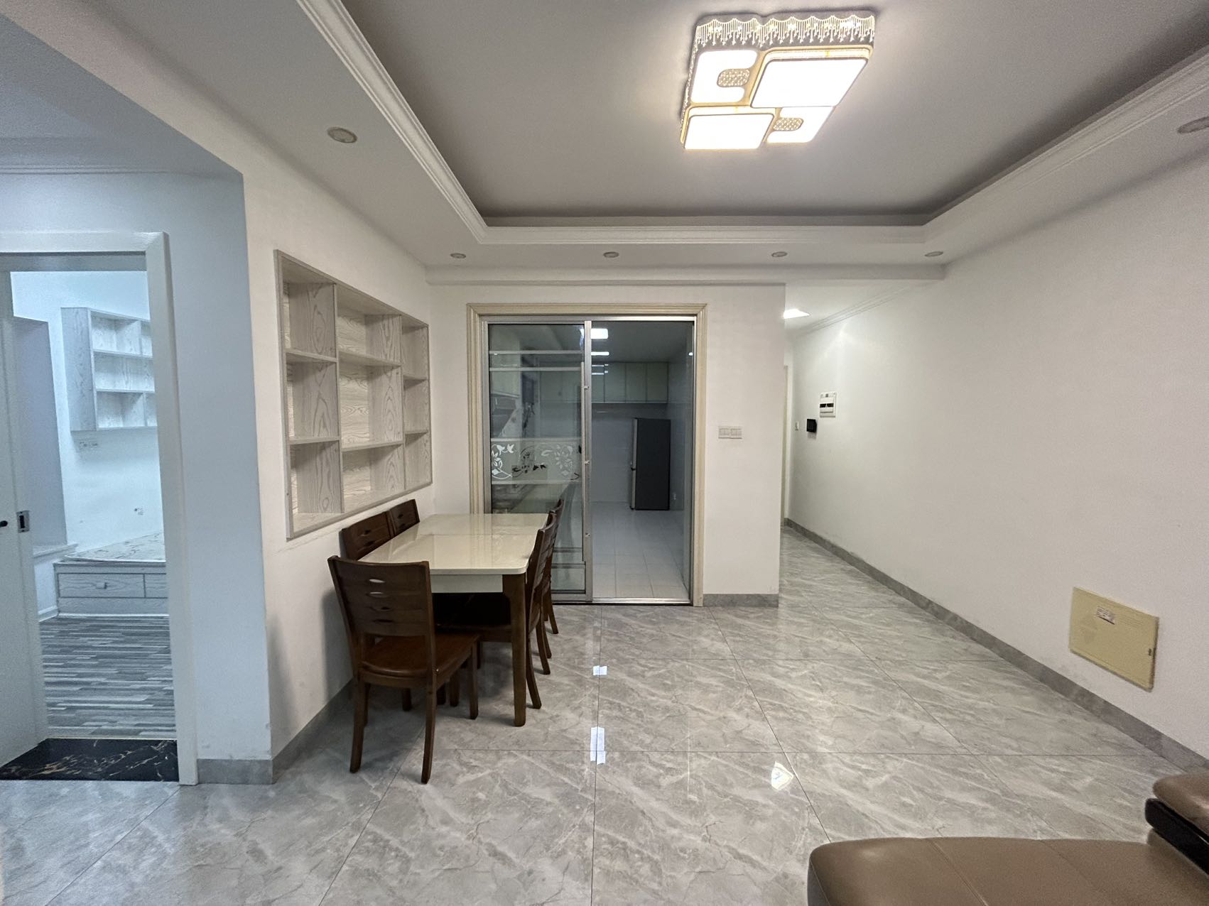 五矿紫湖香醍 1室2厅1卫 1800.0元/月 五矿紫湖香醍 1室2厅1卫 1800.0元/月室内图