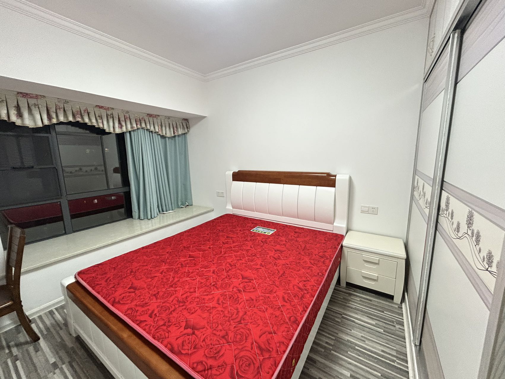 五矿紫湖香醍 1室2厅1卫 1800.0元/月 五矿紫湖香醍 1室2厅1卫 1800.0元/月室内图