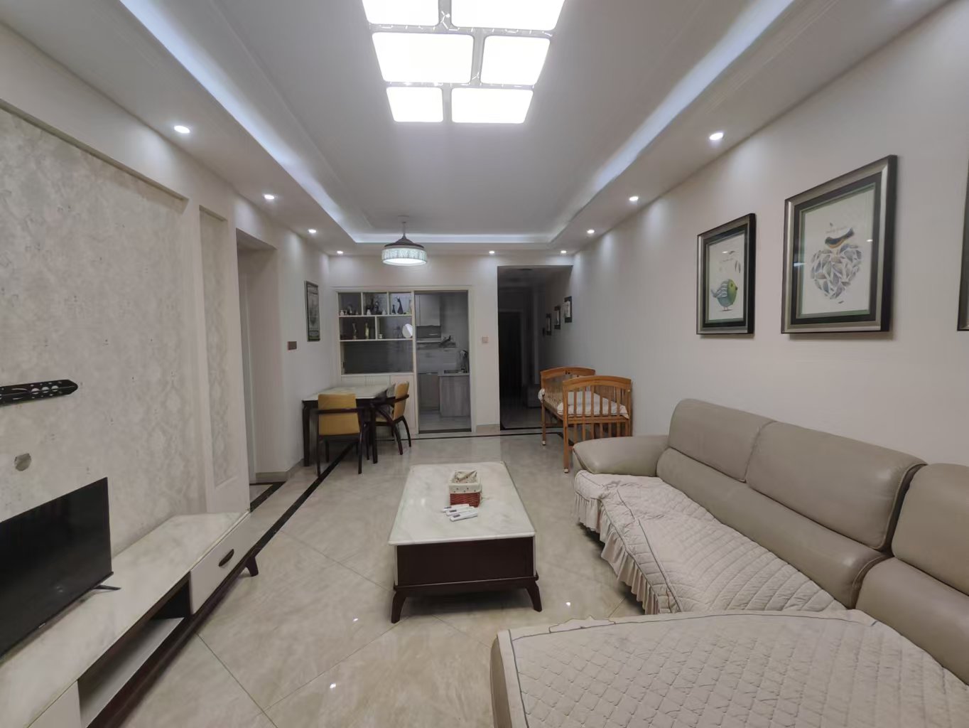 金轮翡翠名园 3室2厅1卫 1900.0元/月 金轮翡翠名园 3室2厅1卫 1900.0元/月室内图