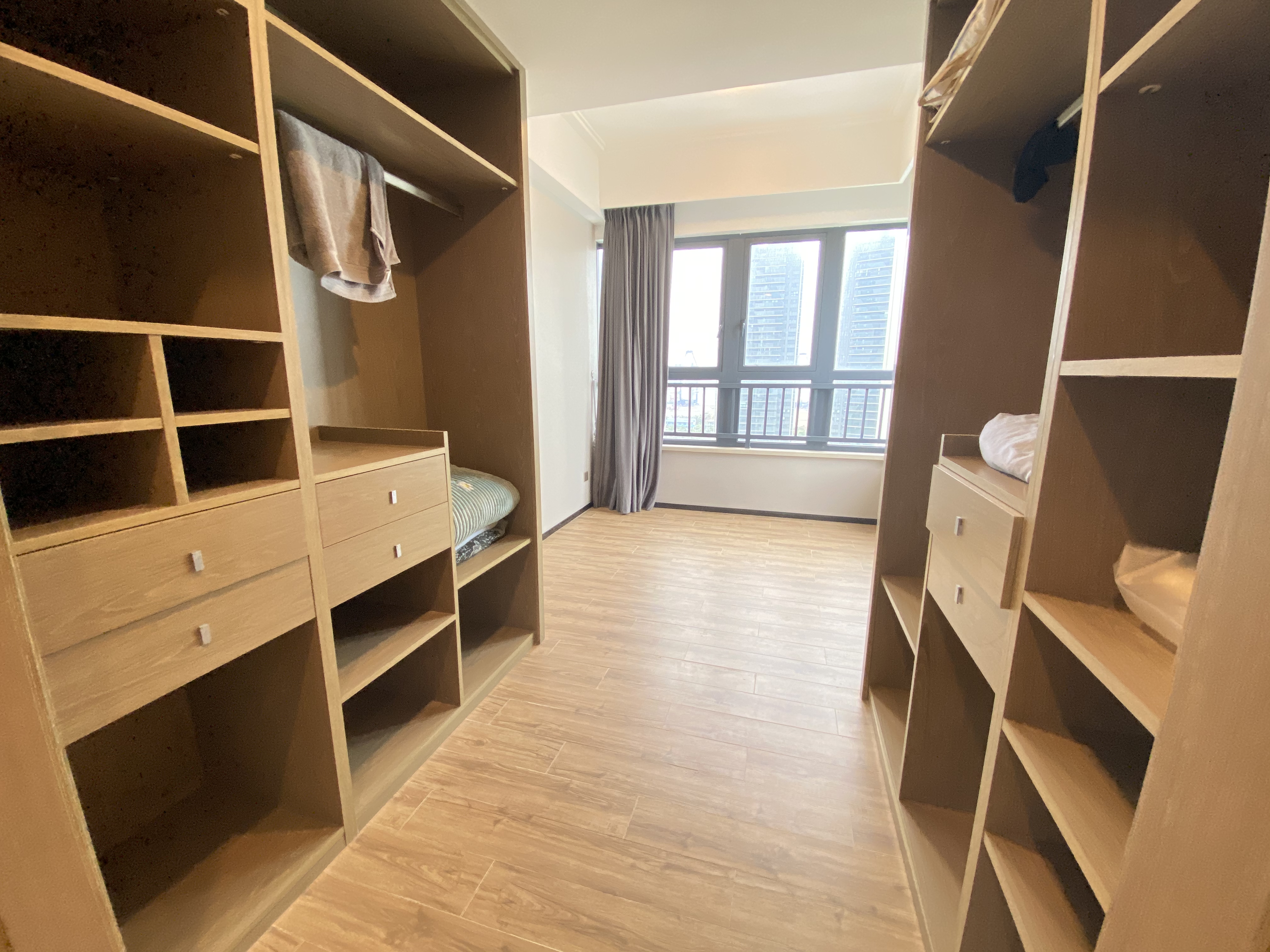 保利中央海岸四期(淳境、淳域) 4室2厅3卫 582.0万 保利中央海岸四期(淳境、淳域) 4室2厅3卫 582.0万室内图