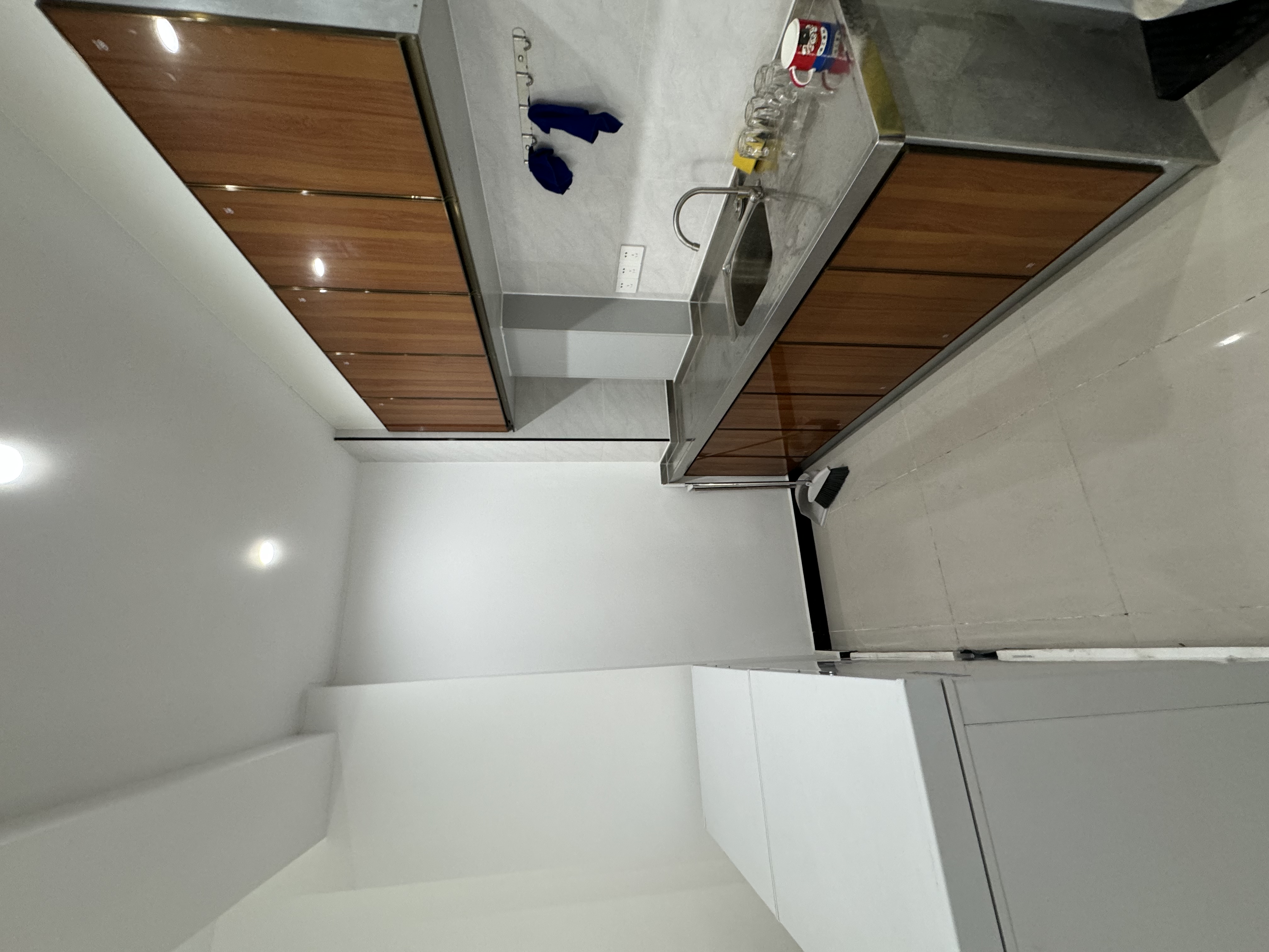 星大峰汇商务楼 1室1厅1卫 2000.0元/月 星大峰汇商务楼 1室1厅1卫 2000.0元/月室内图