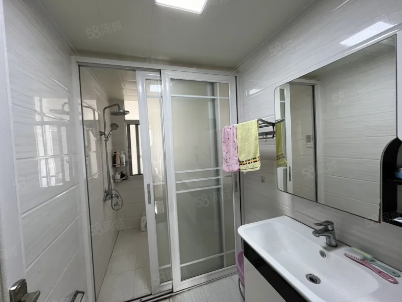 山水名苑 3室2厅2卫 66.8万 山水名苑 3室2厅2卫 66.8万室内图