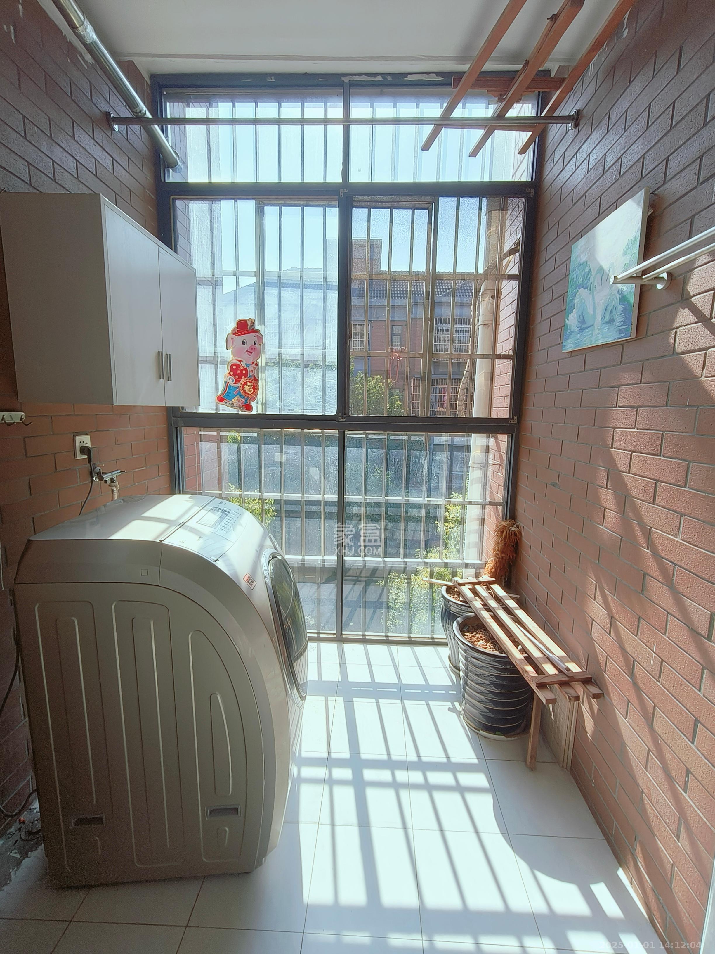 山水湾  2室2厅1卫   1600.00元/月室内图