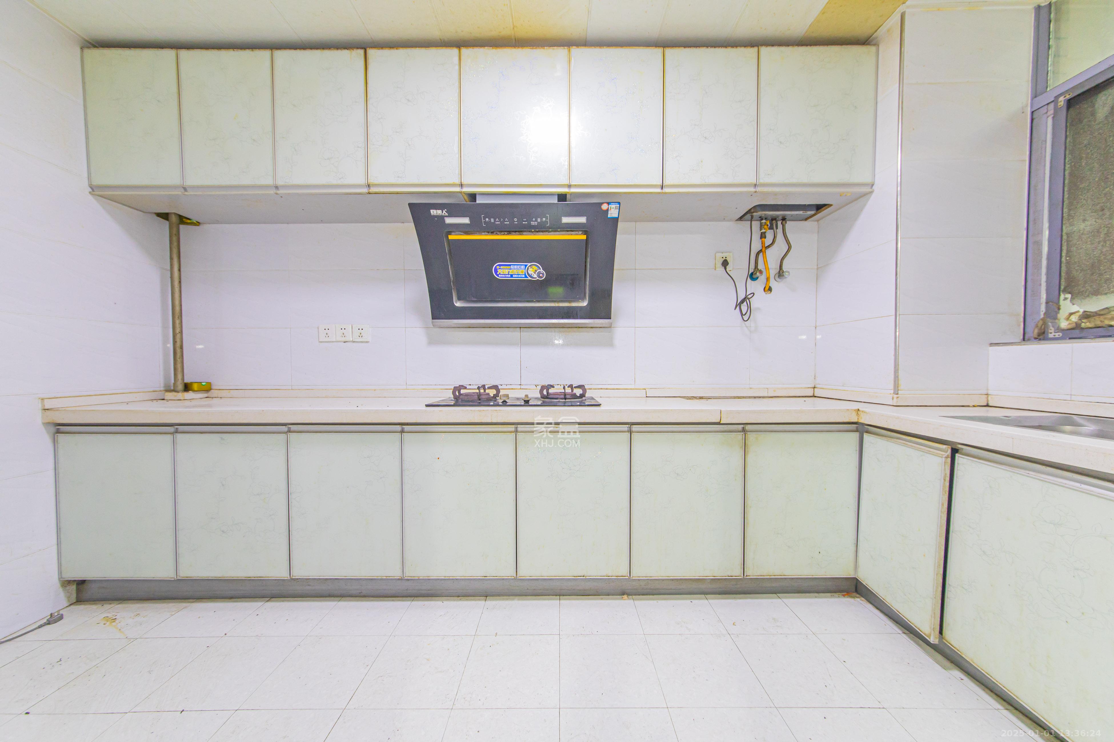 夏威夷碧水春城(碧桂园城市花园) 3室2厅2卫 2100.0元/月 夏威夷碧水春城(碧桂园城市花园) 3室2厅2卫 2100.0元/月室内图