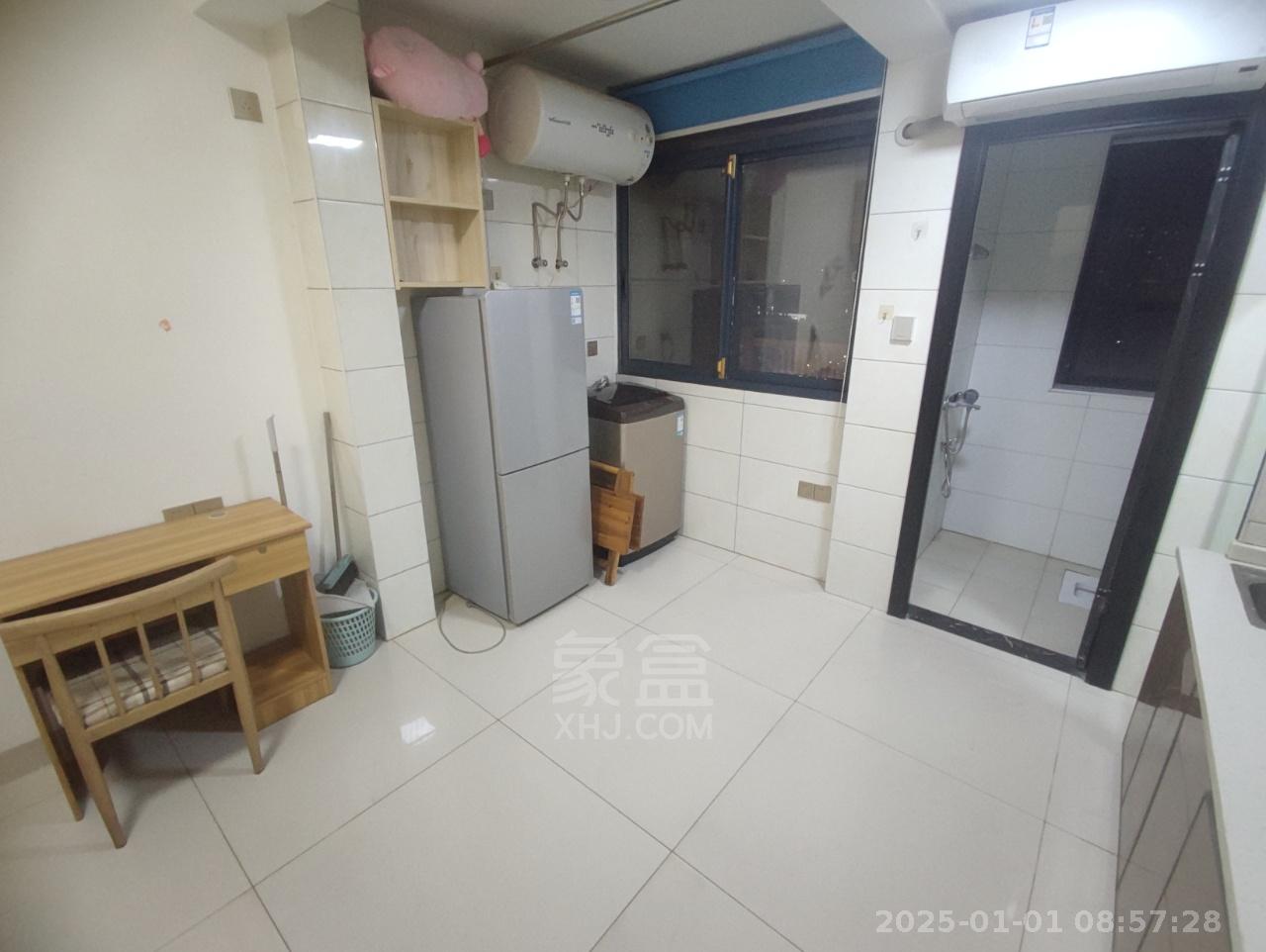 文艺复兴(未来城)  1室1厅1卫    1000.0元/月 文艺复兴(未来城)  1室1厅1卫    1000.0元/月室内图