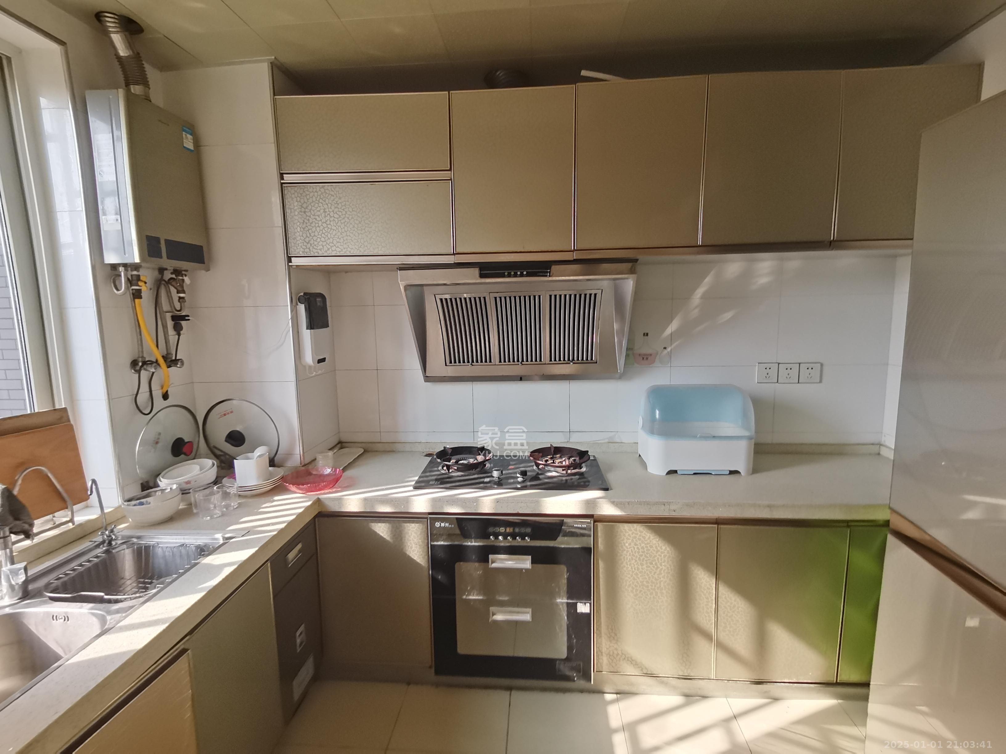 中悦领秀金都 3室2厅2卫 2000.0元/月 中悦领秀金都 3室2厅2卫 2000.0元/月室内图